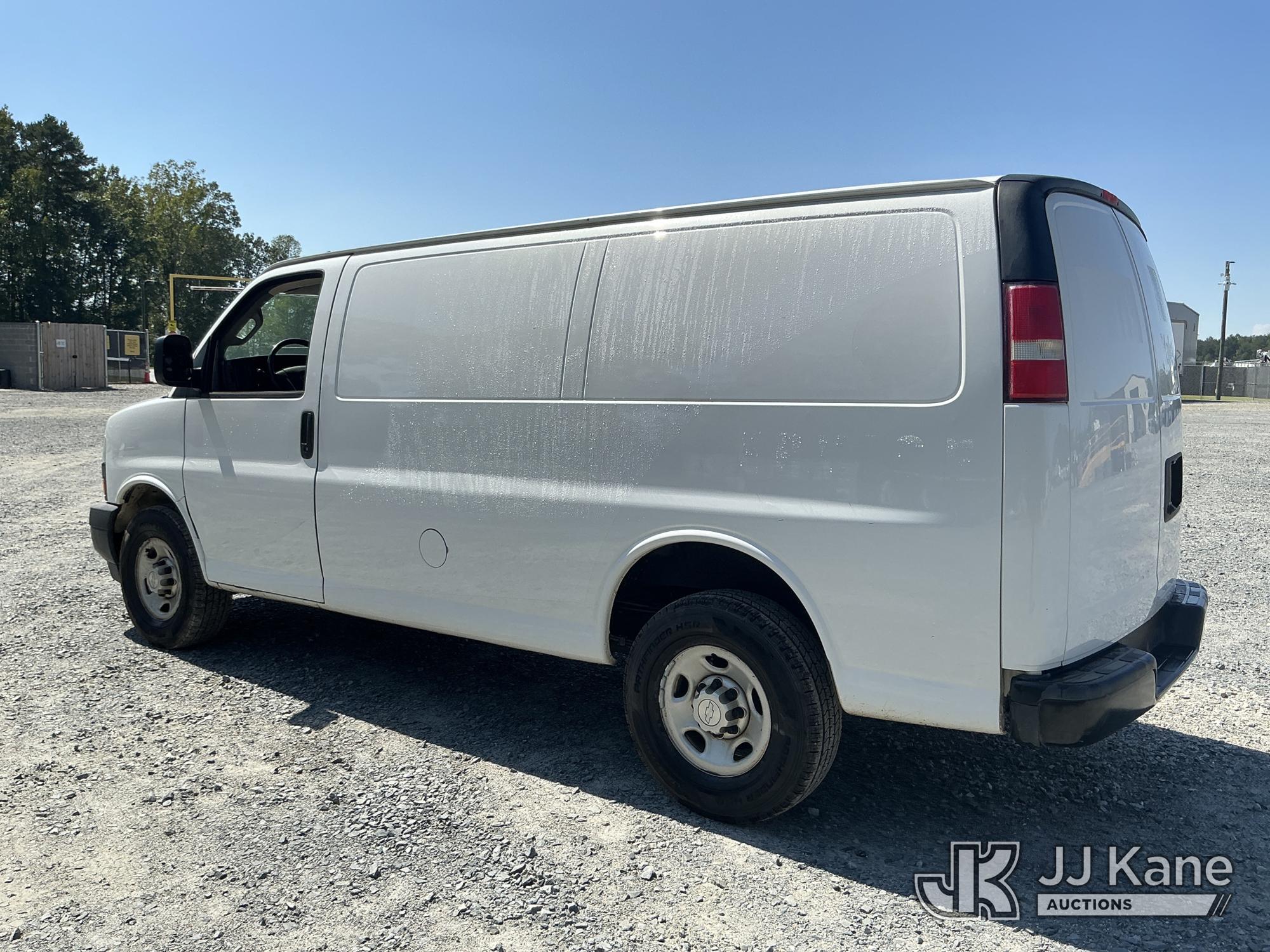 2018 Chevrolet EXPRESS 2500