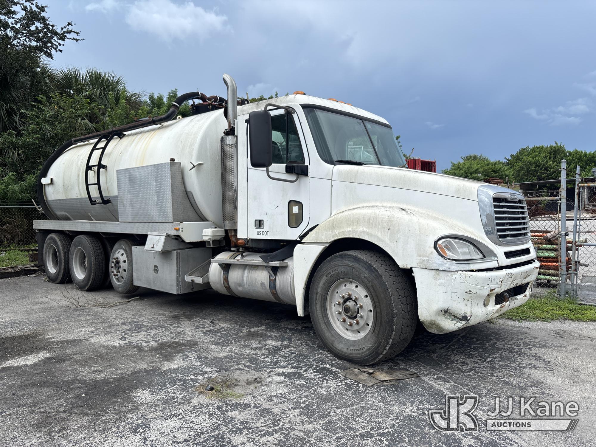 2007 Freightliner COLUMBIA 120