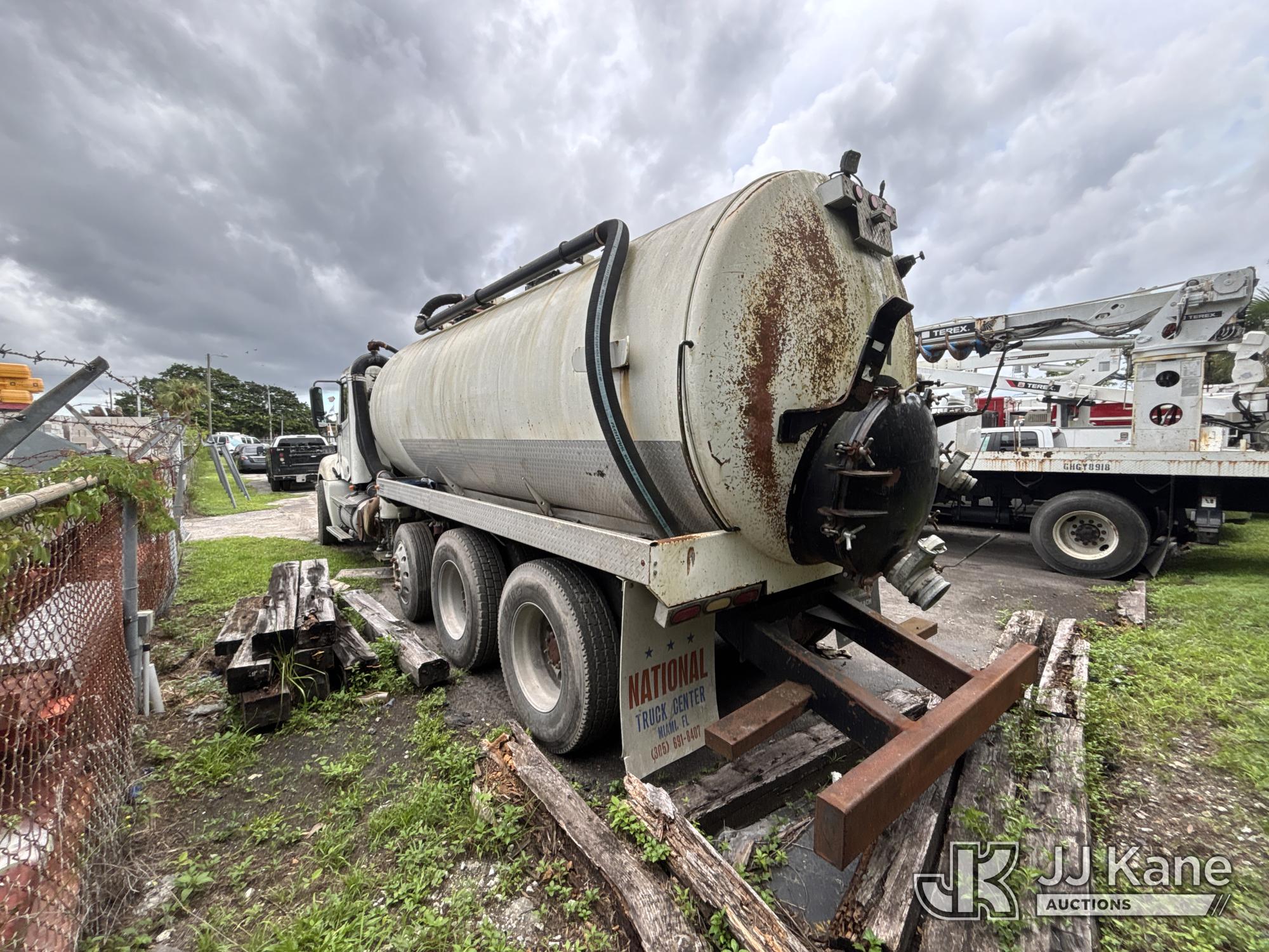 2007 Freightliner COLUMBIA 120