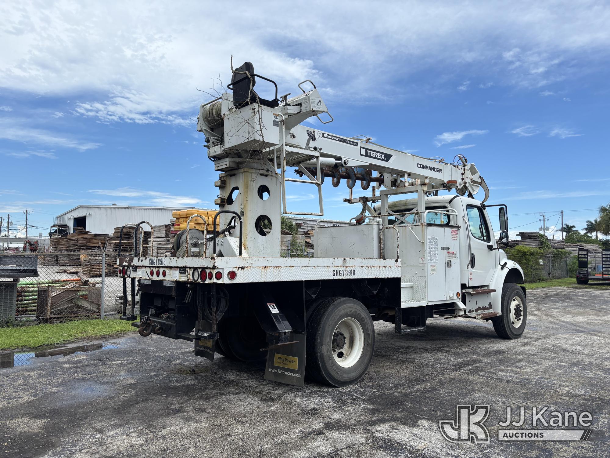2016 Freightliner M2 106