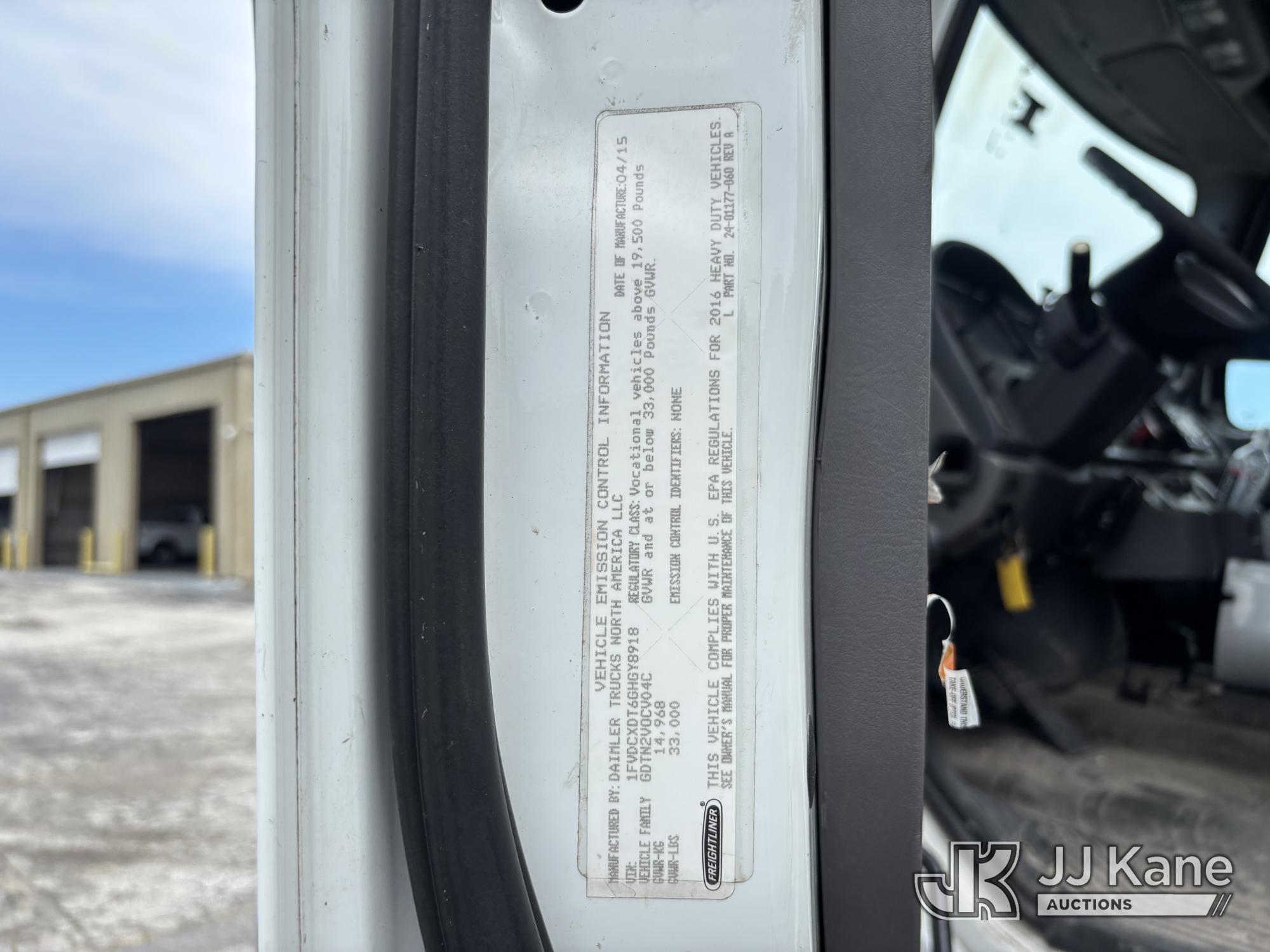 2016 Freightliner M2 106