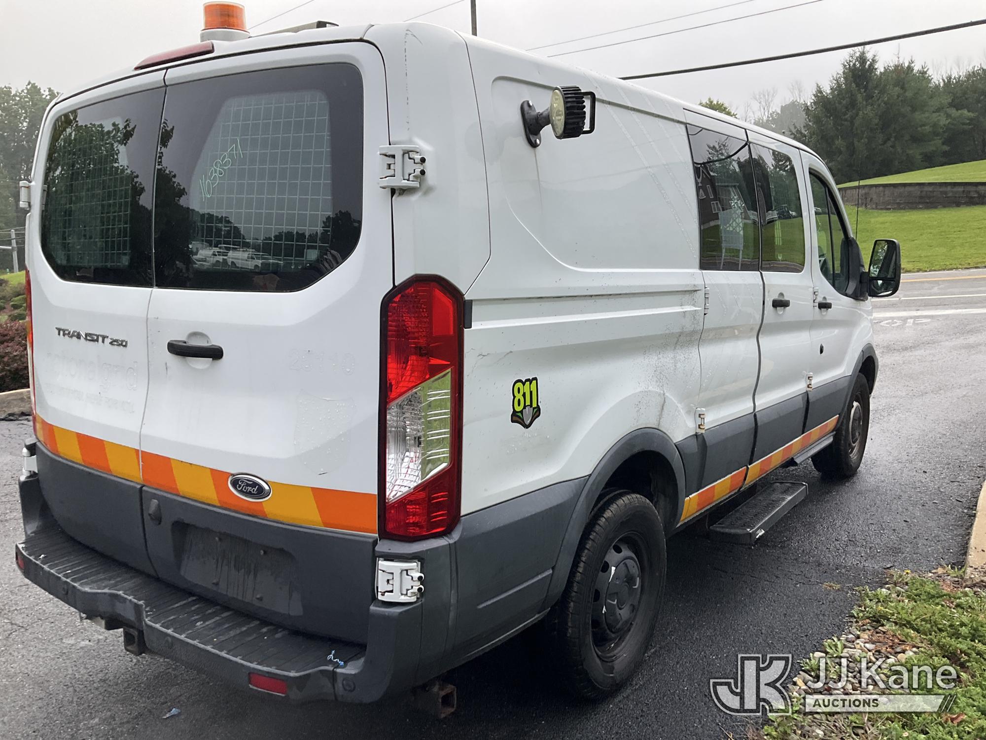 2015 Ford TRANSIT