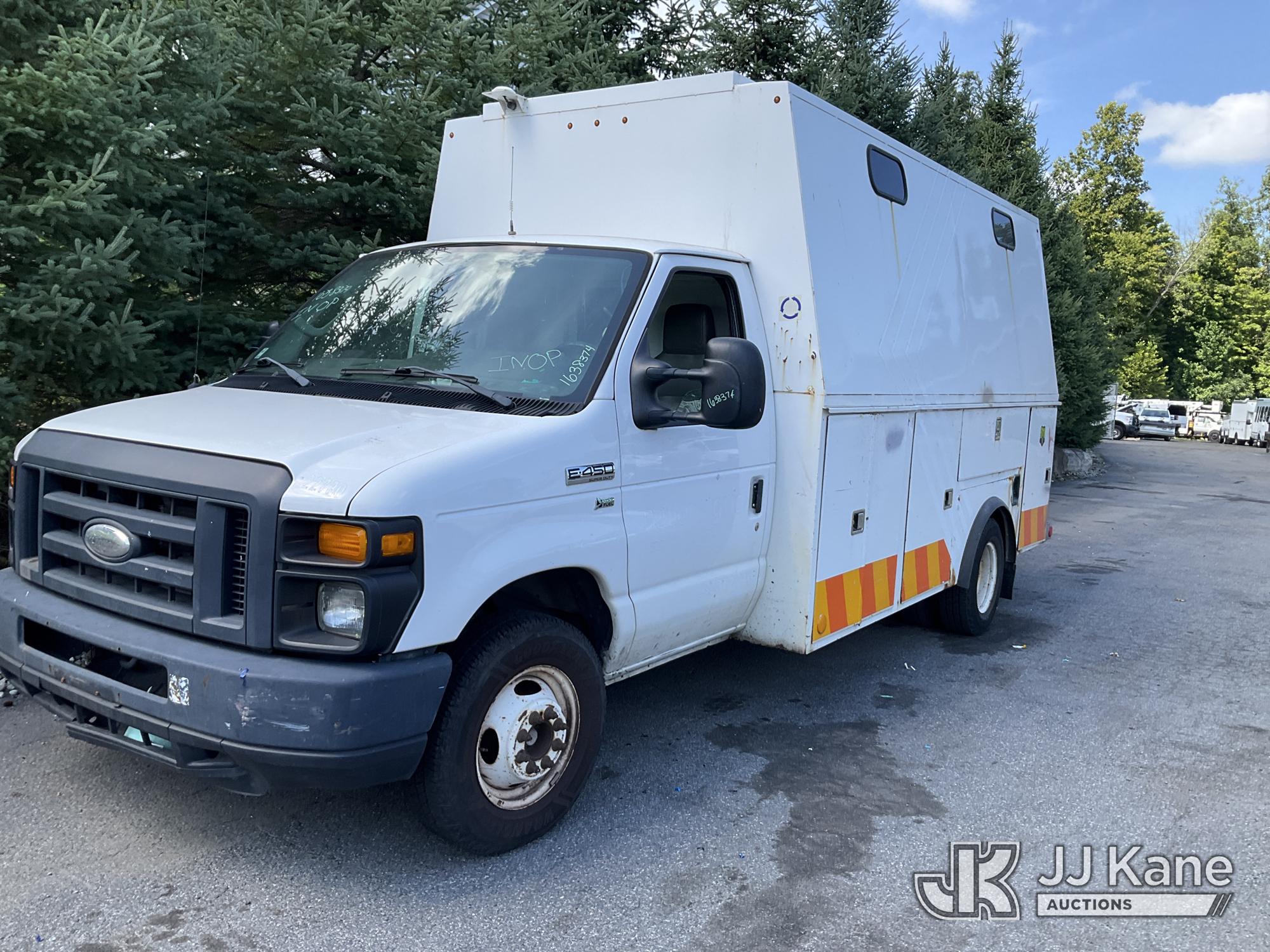 Photo of 2015 Ford E450
