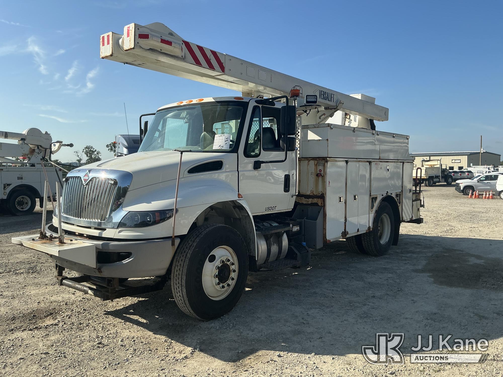 Photo of 2016 International DuraStar 4400