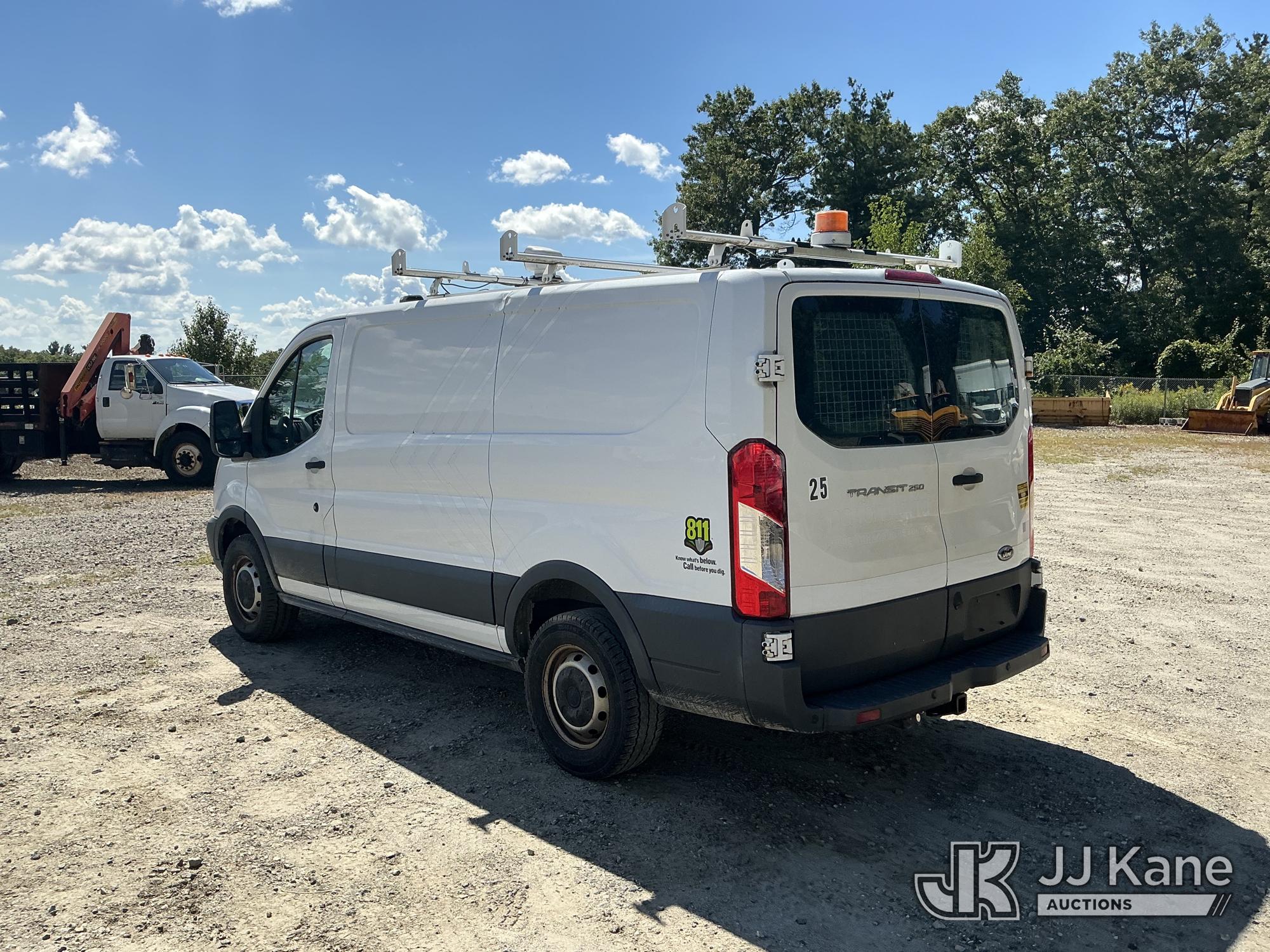 2015 Ford TRANSIT