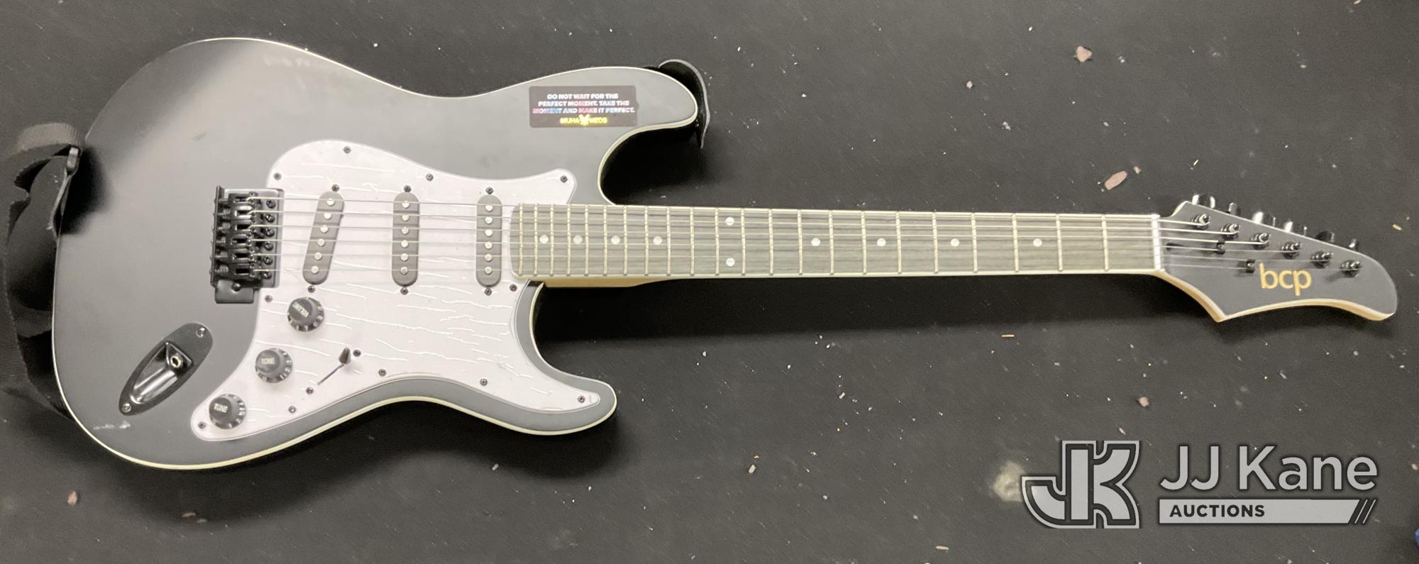 Electric Guitar (Used) NOTE: This unit is being sold AS IS/WHERE IS via Timed Auction and is located in Jurupa Valley