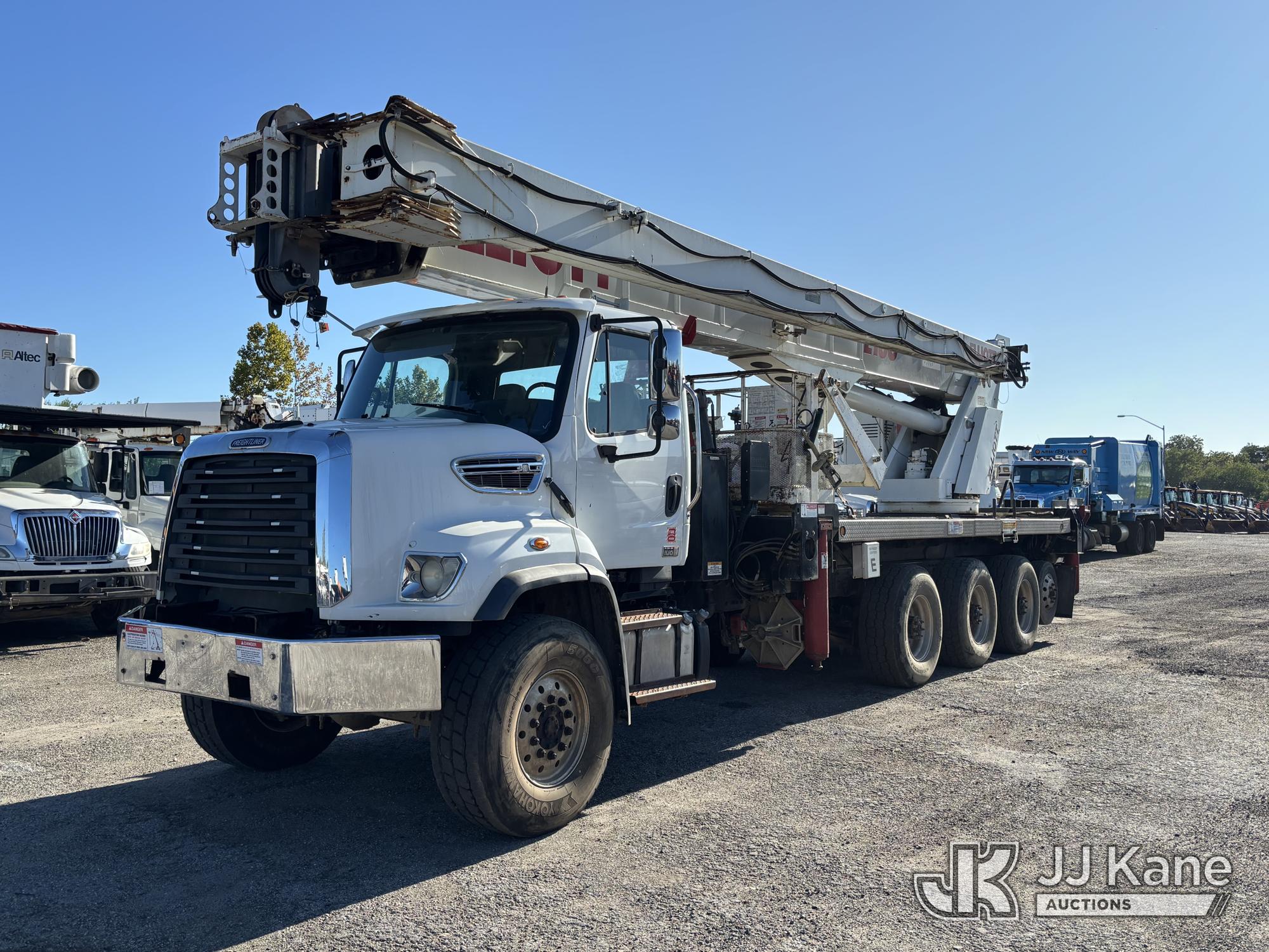 2013 Freightliner 108SD