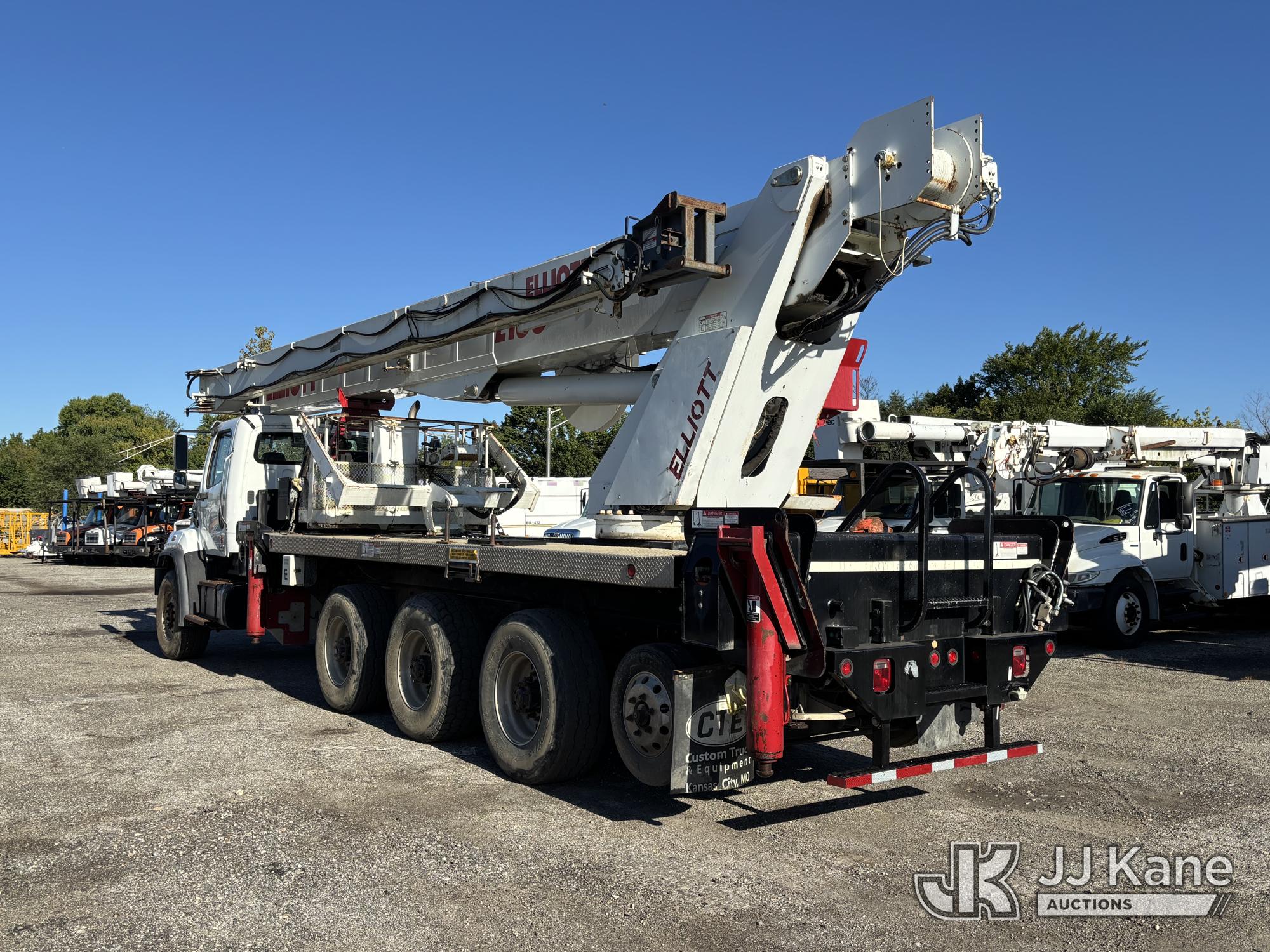 2013 Freightliner 108SD