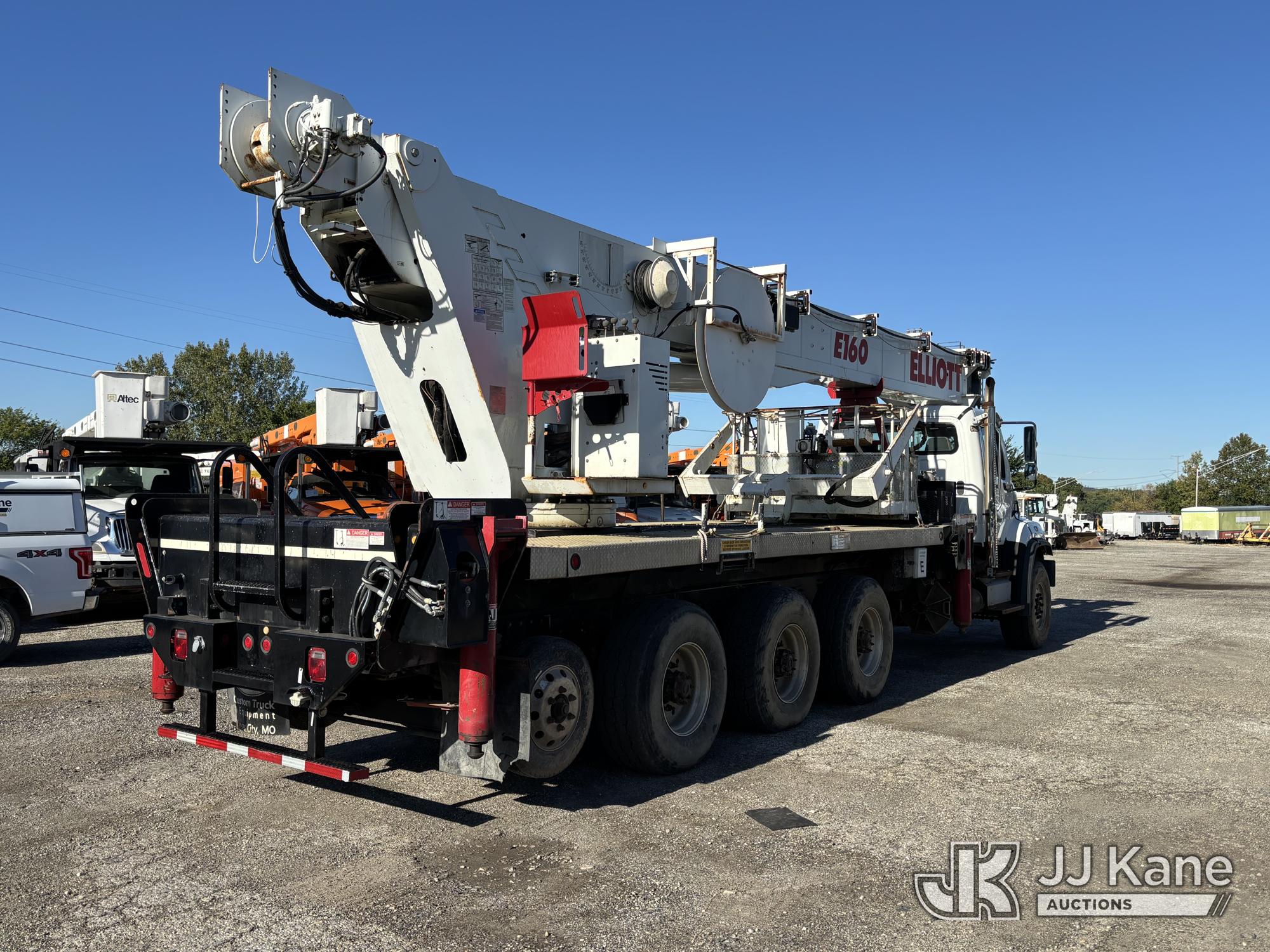2013 Freightliner 108SD