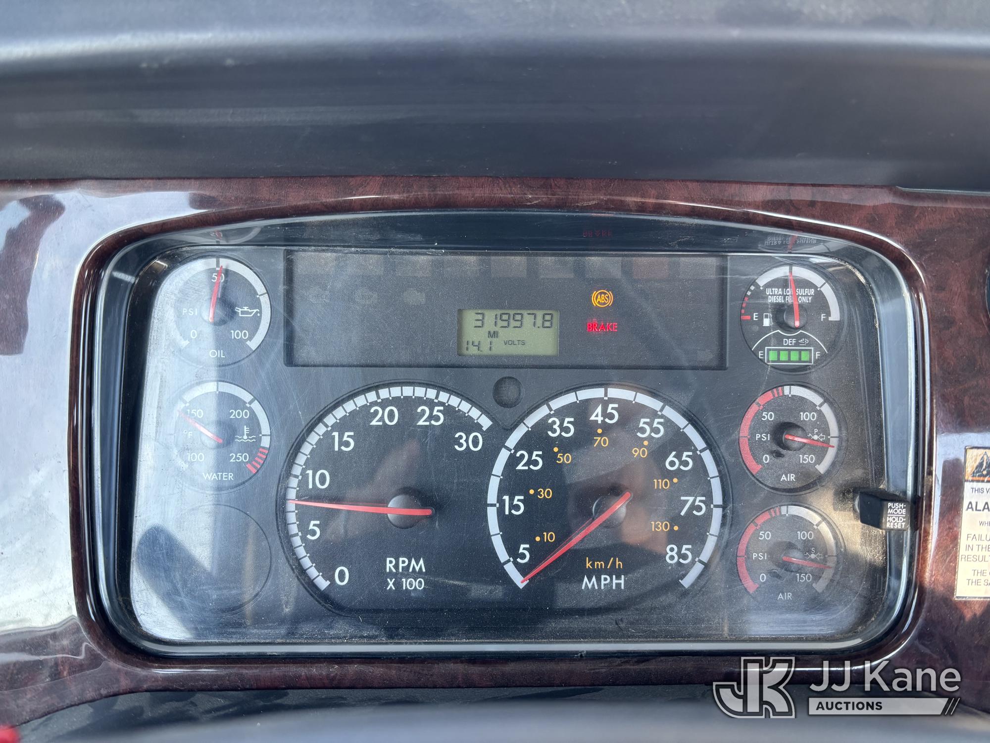 2013 Freightliner 108SD