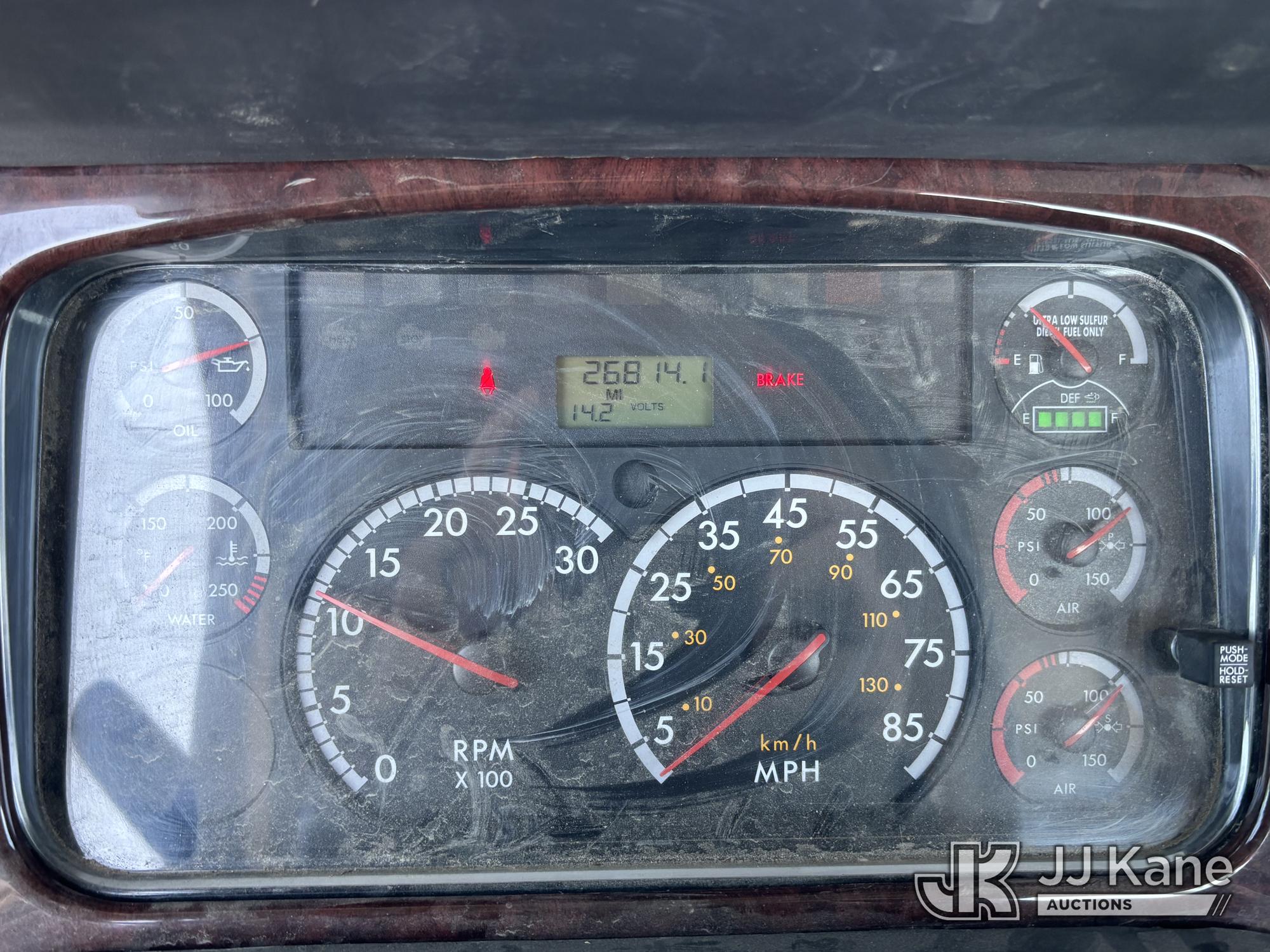 2013 Freightliner 108SD 8x8