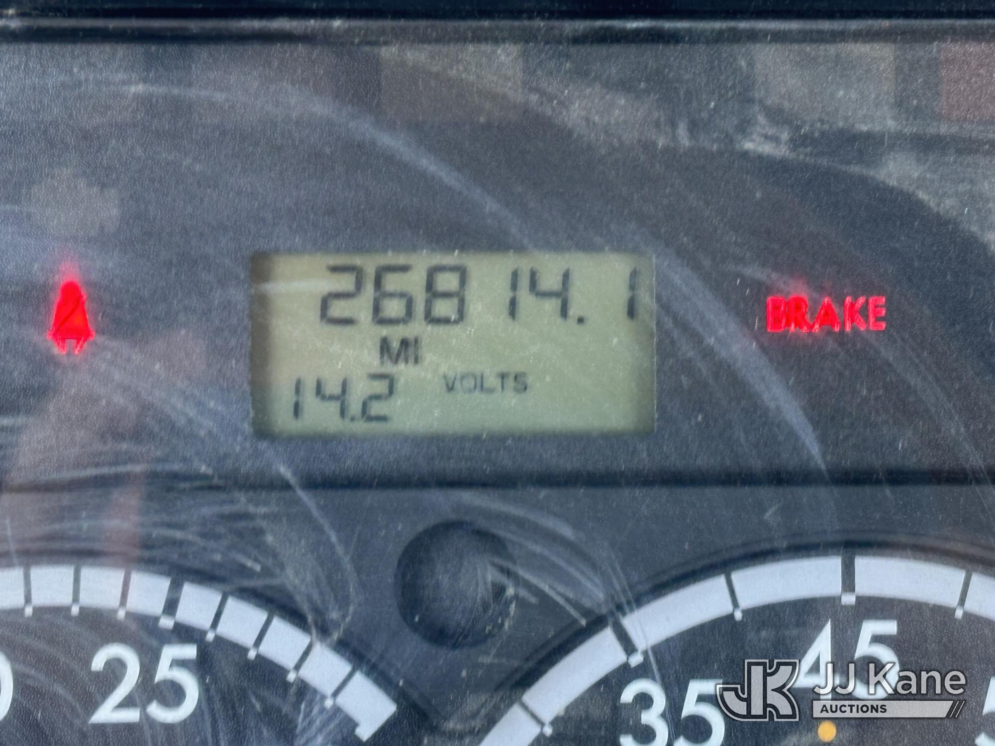 2013 Freightliner 108SD 8x8