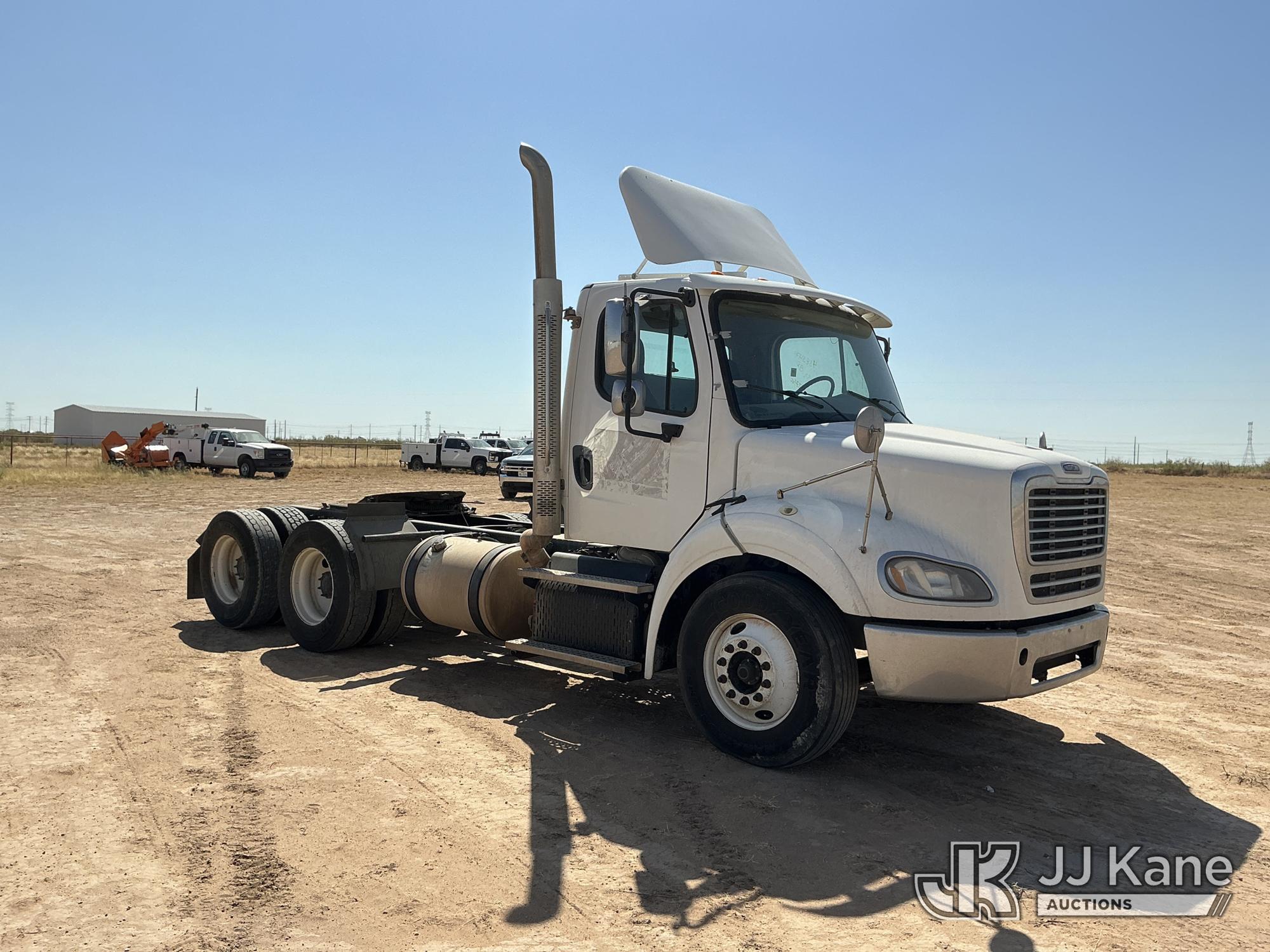2015 Freightliner M2 112