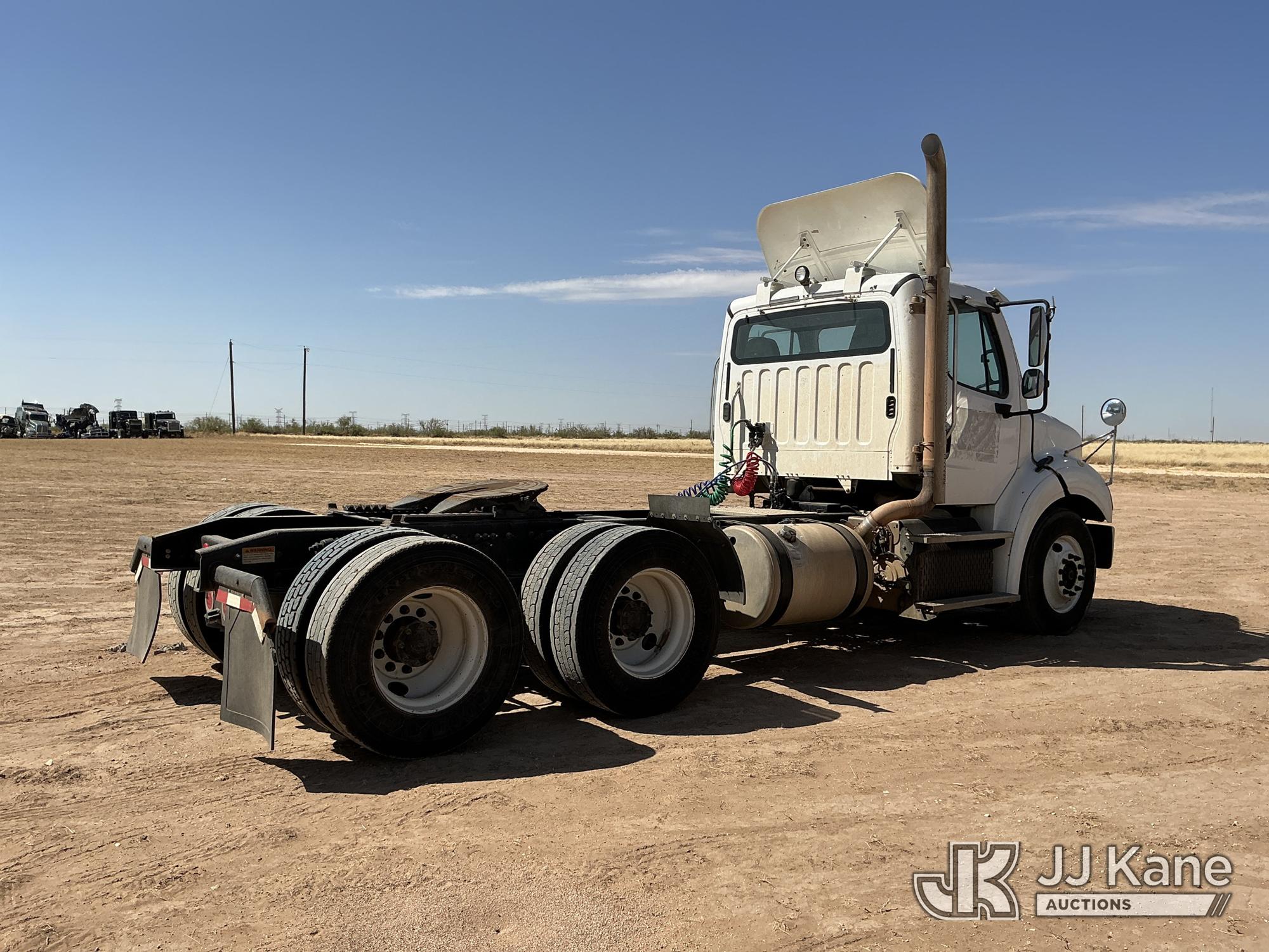 2015 Freightliner M2 112