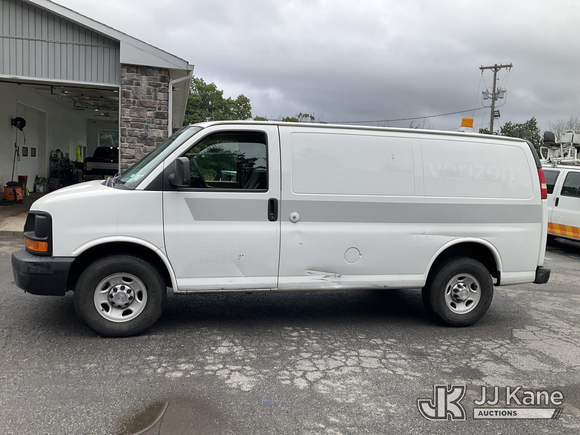 2011 Chevrolet EXPRESS G2500