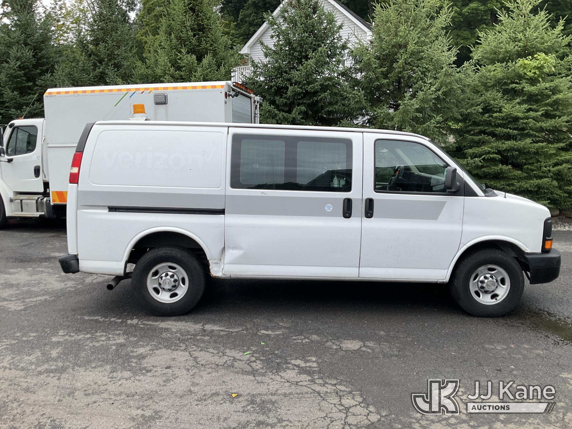 2011 Chevrolet EXPRESS G2500