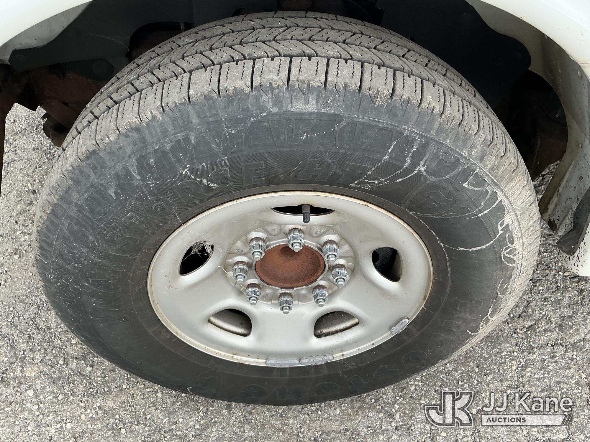 2011 Chevrolet EXPRESS G2500