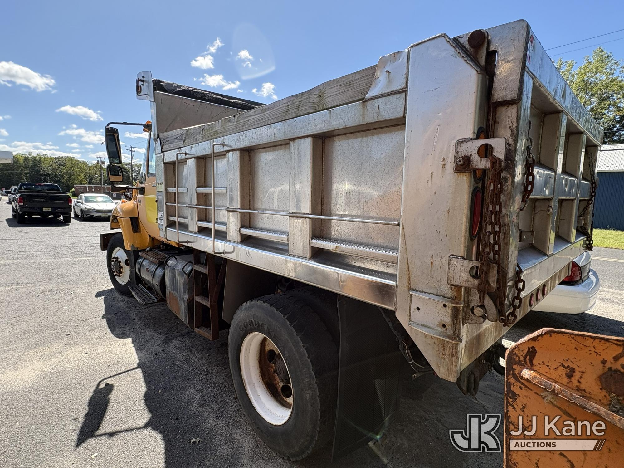 2005 International 7400