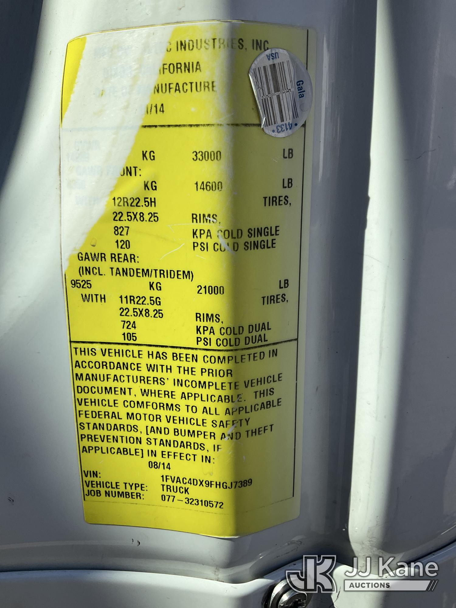 2015 Freightliner M2 112