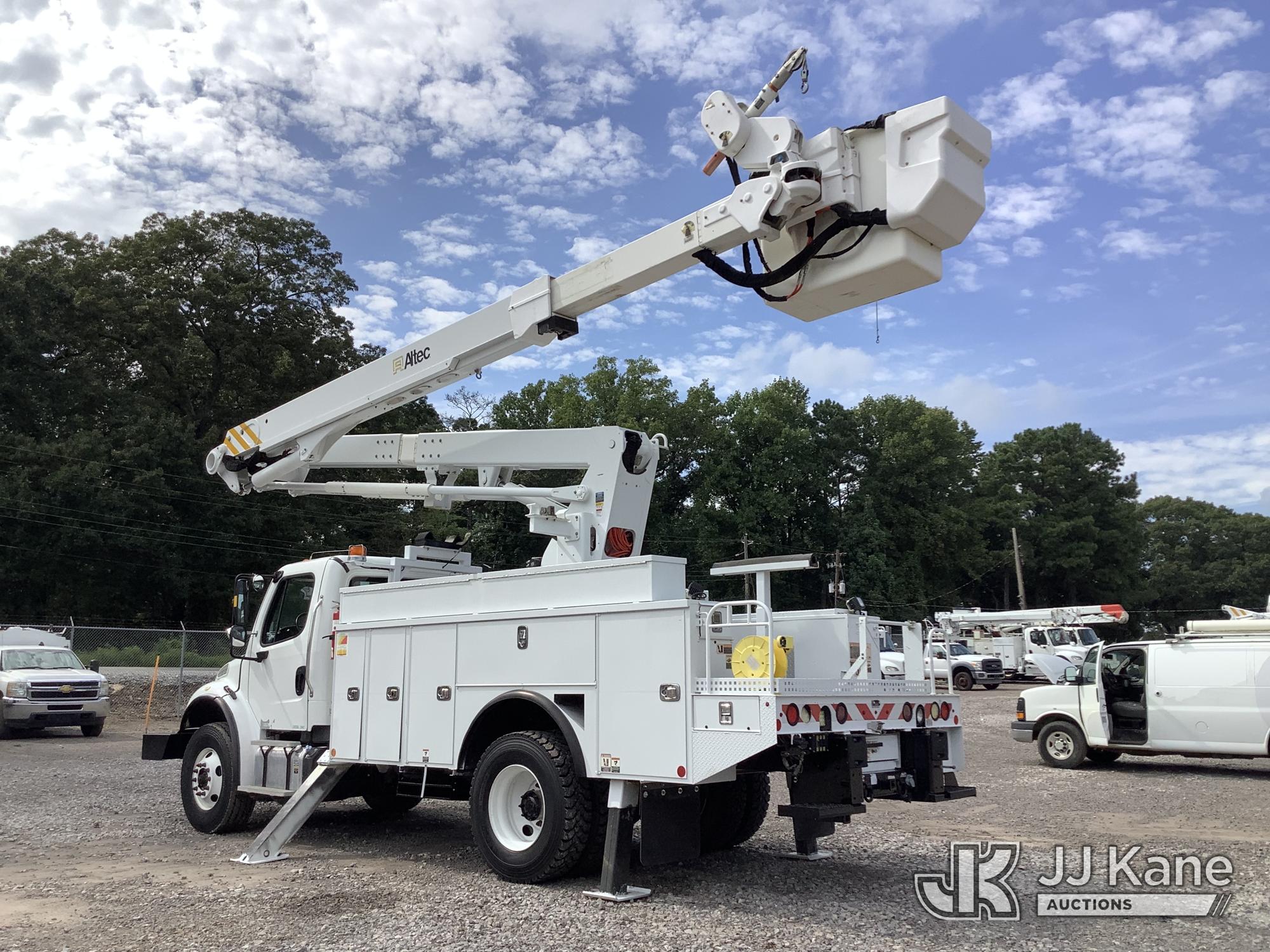 2016 Freightliner M2 106
