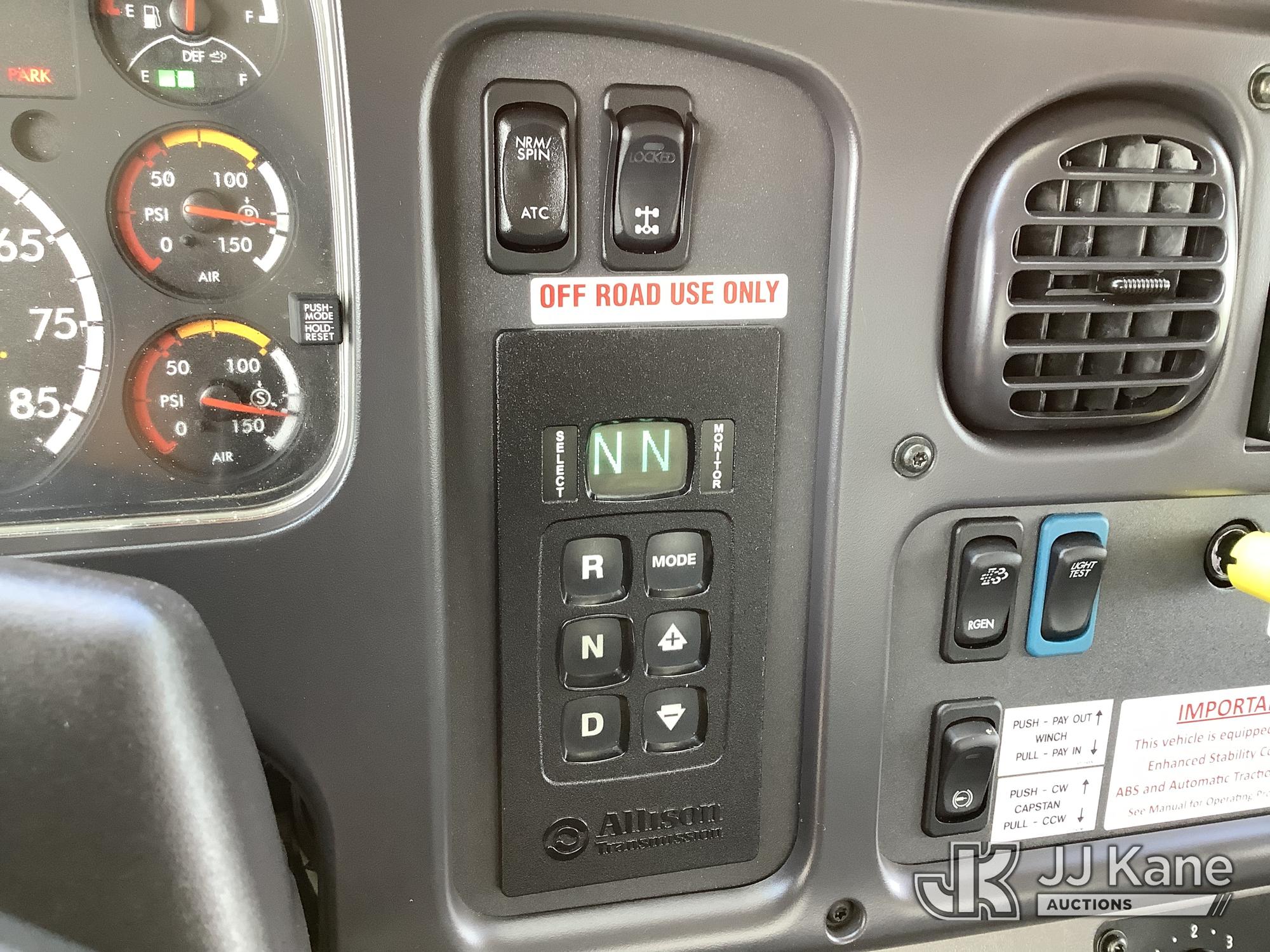 2016 Freightliner M2 106
