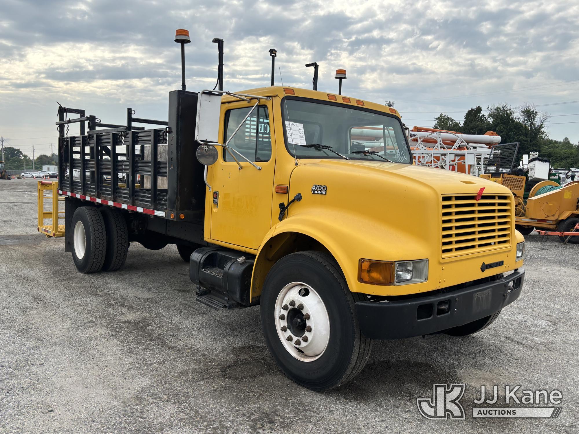 2001 International 4700