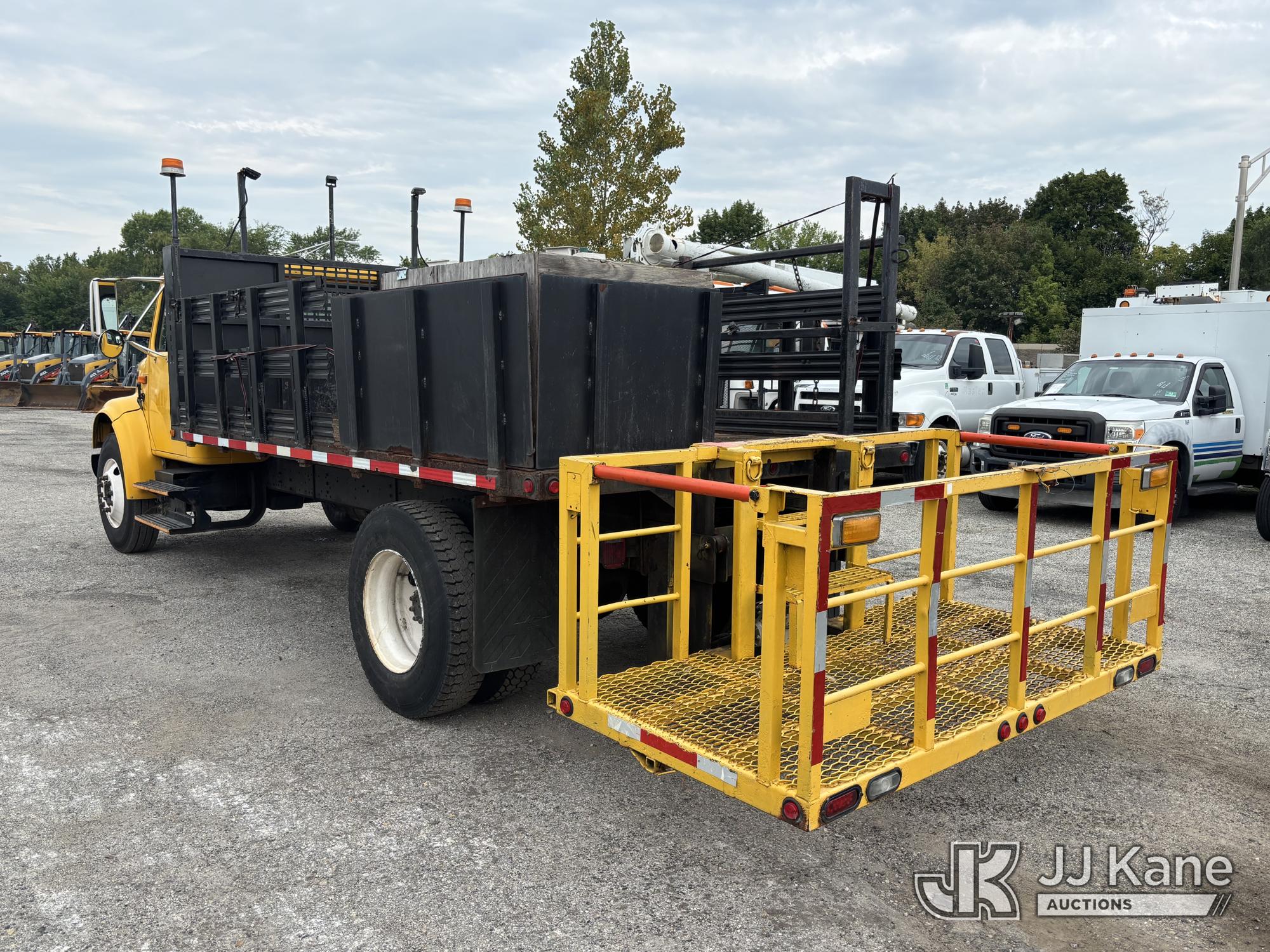 2001 International 4700
