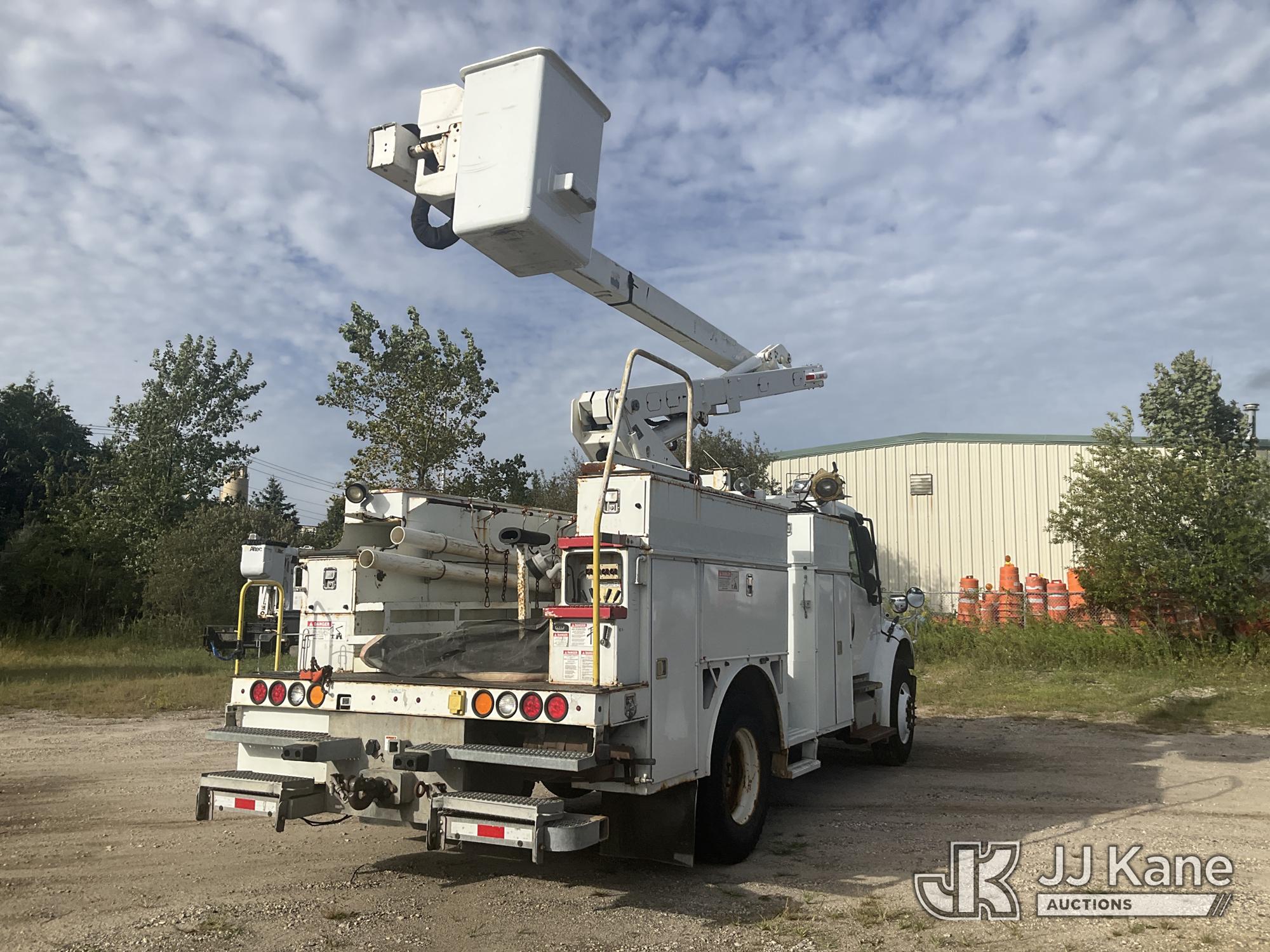 2013 Freightliner M2 106