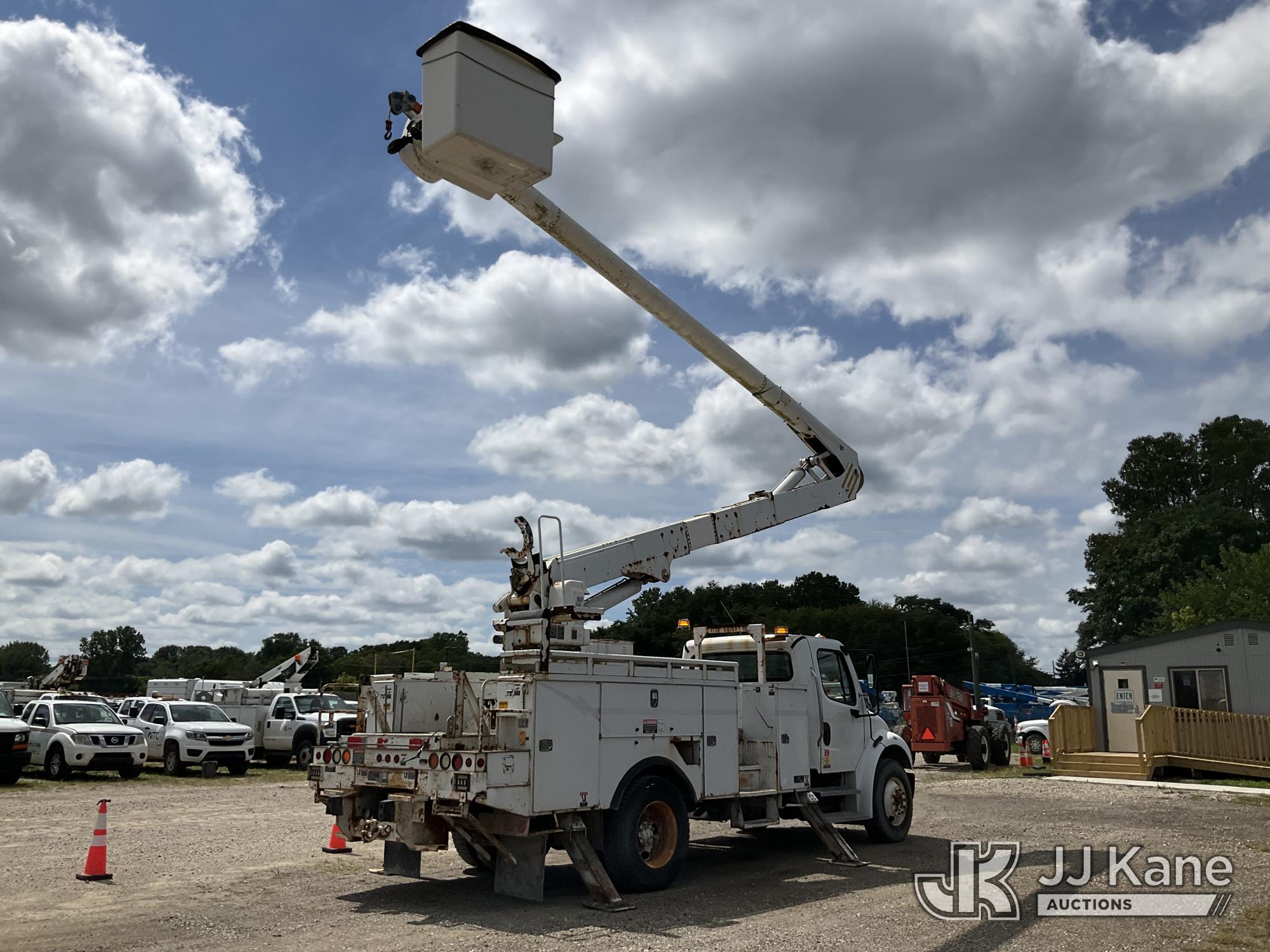 2011 Freightliner M2 106