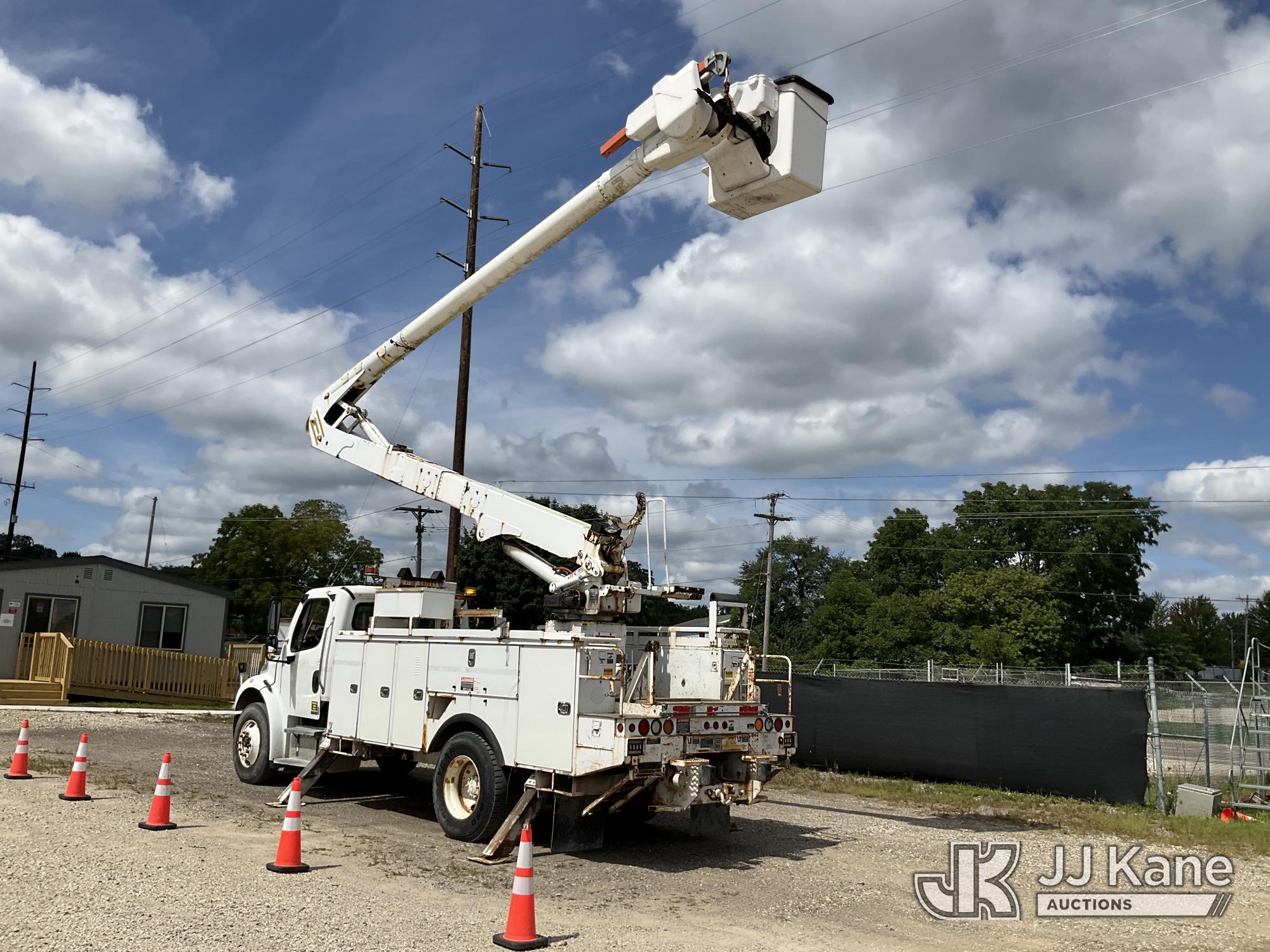 2011 Freightliner M2 106