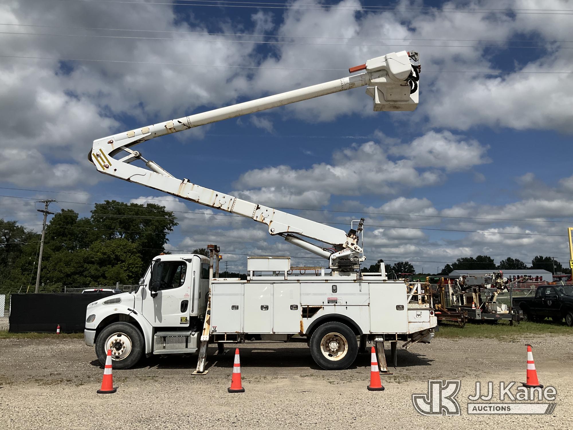 2011 Freightliner M2 106