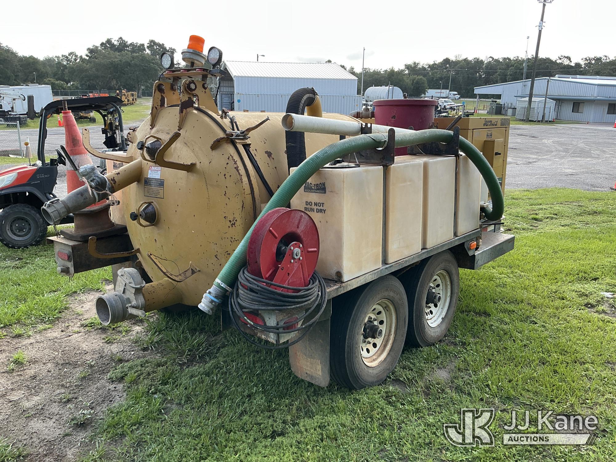 2011 Vac-Tron LP555DT