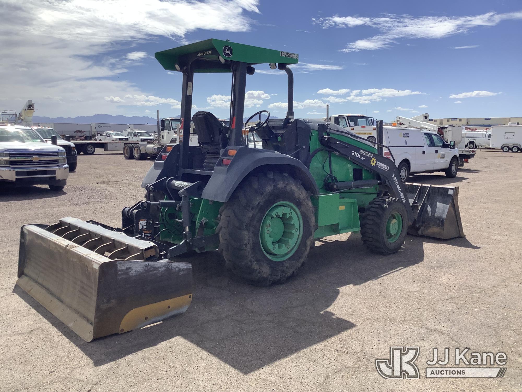 2019 John Deere 210L EP