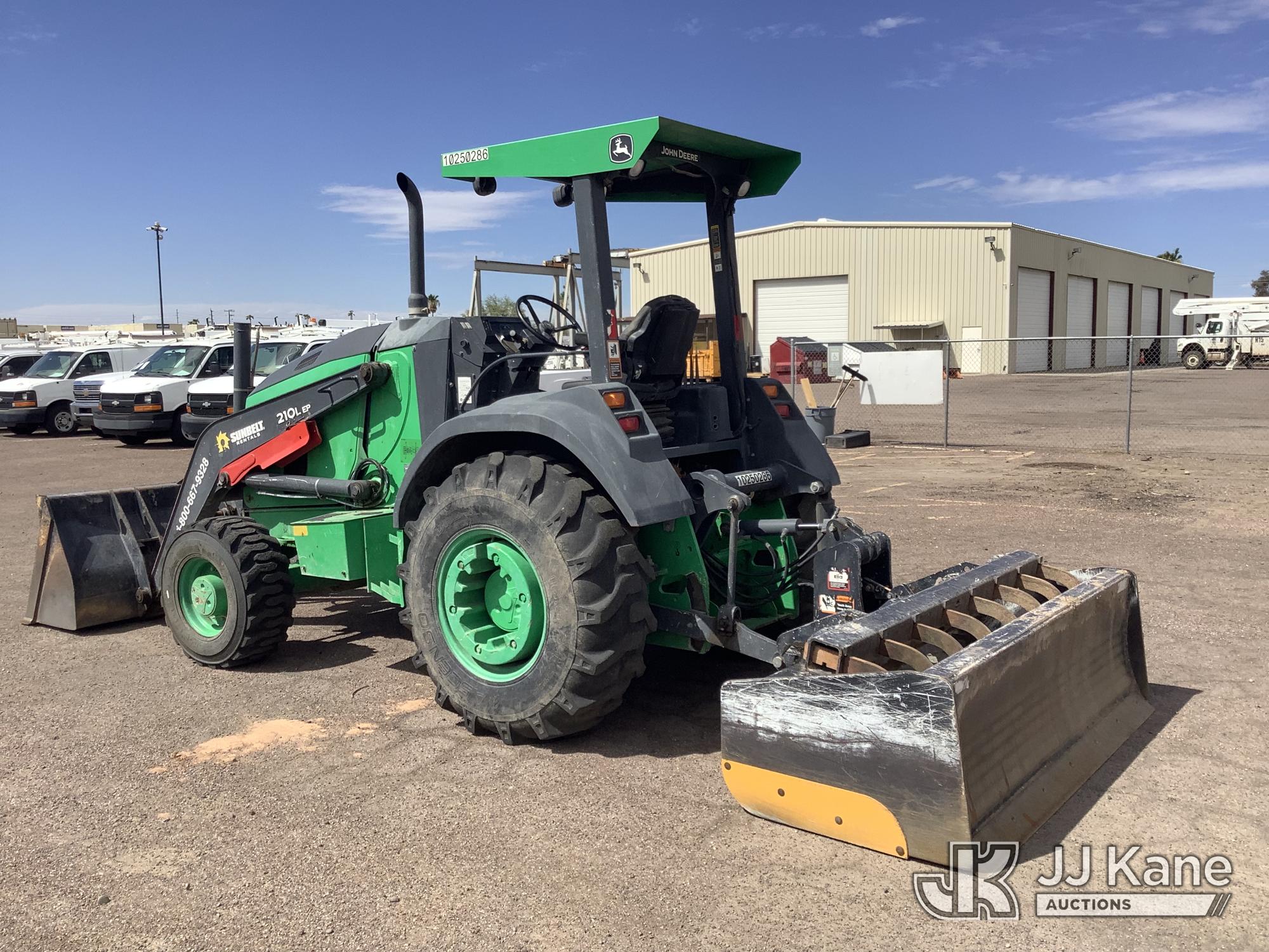2019 John Deere 210L EP
