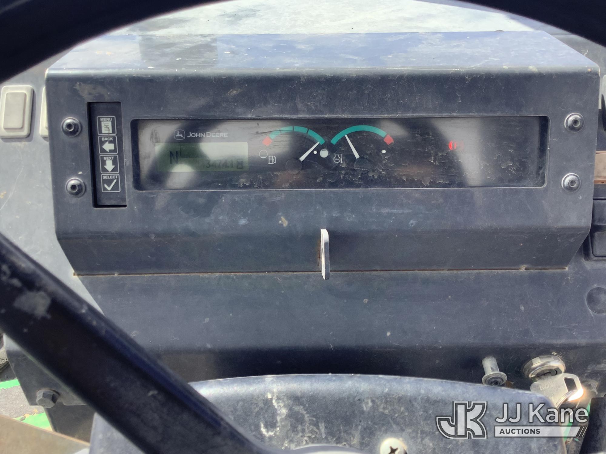 2019 John Deere 210L EP