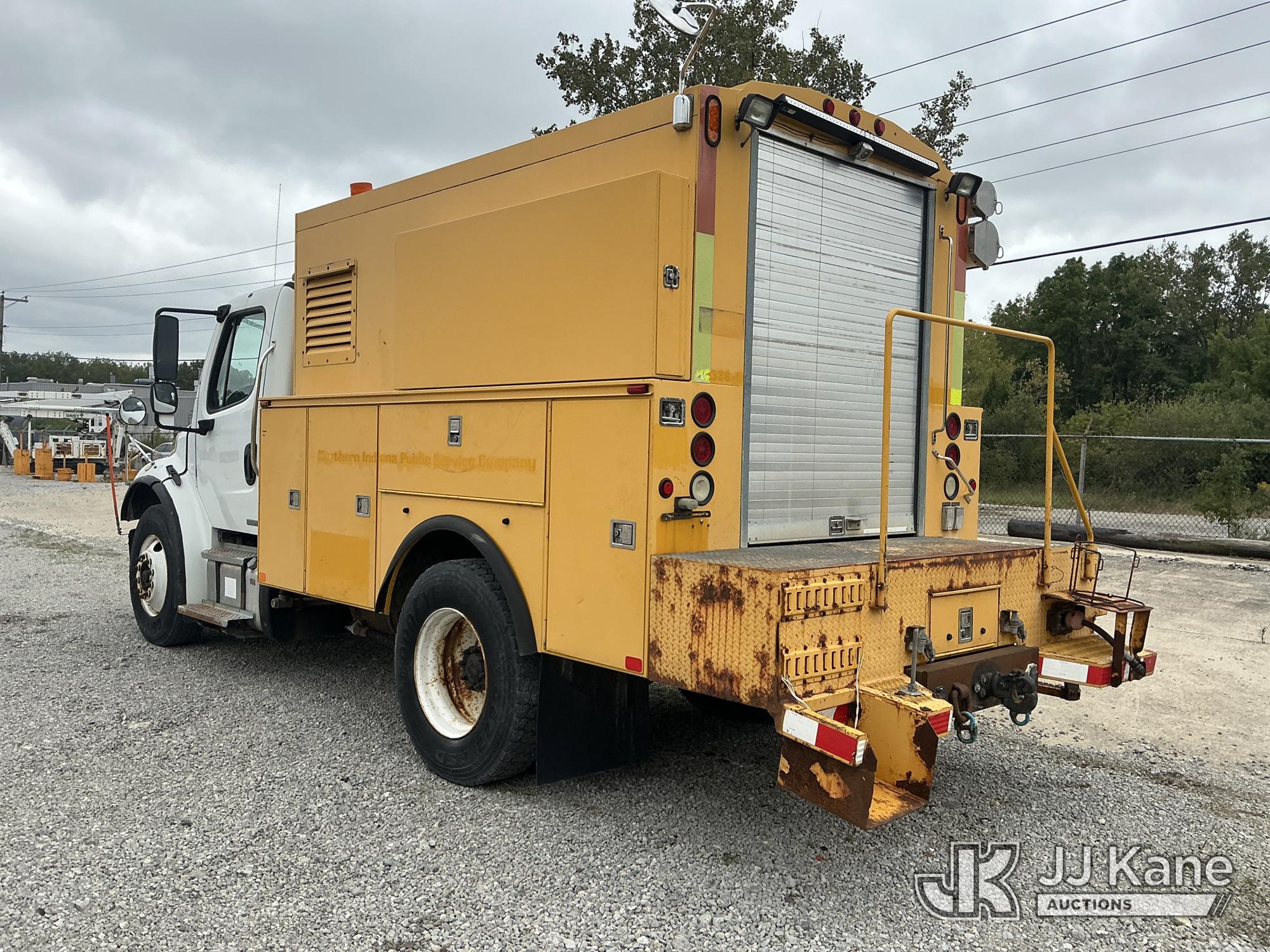 2011 Freightliner M2 106