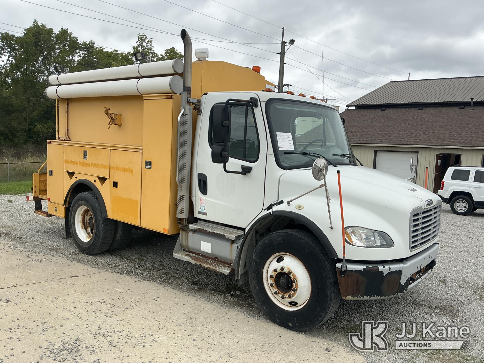 2011 Freightliner M2 106