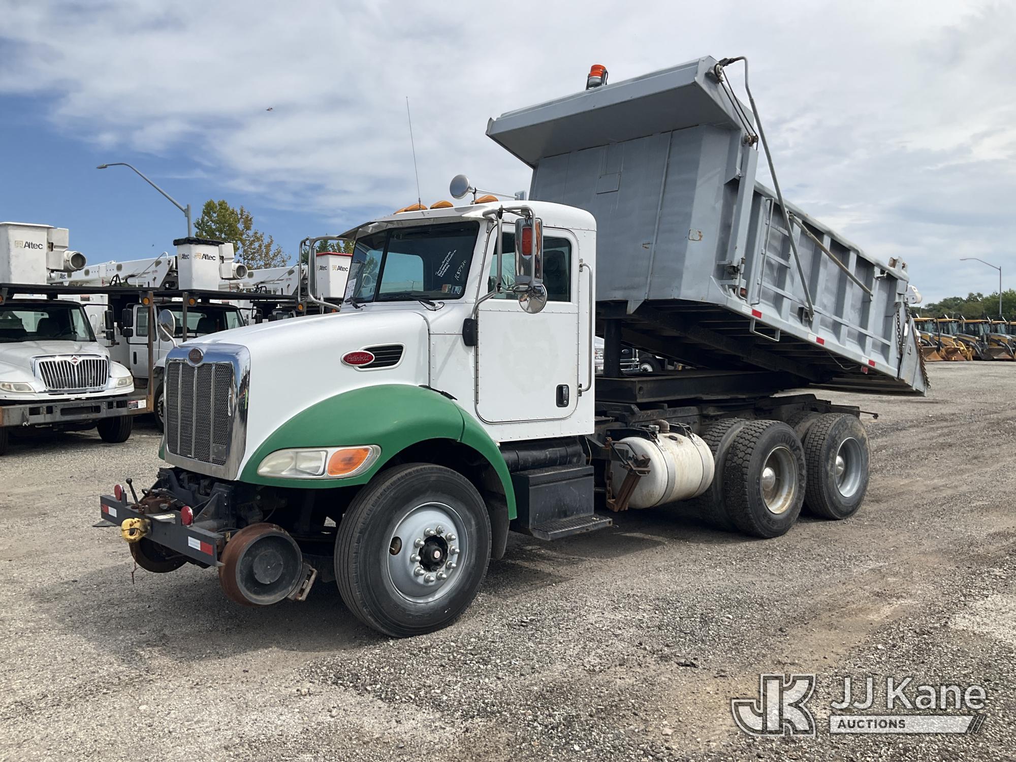 Photo of 2007 Peterbilt 340