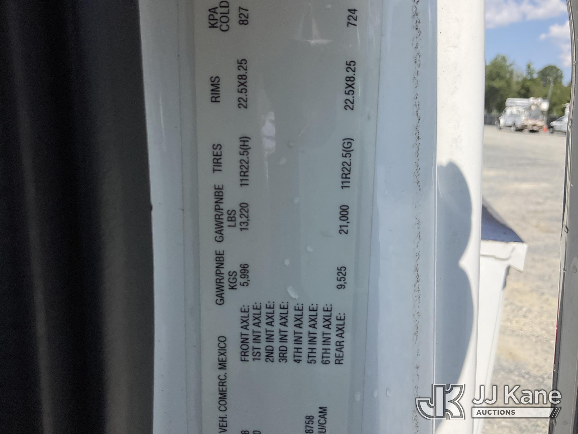 2018 Freightliner M2 106