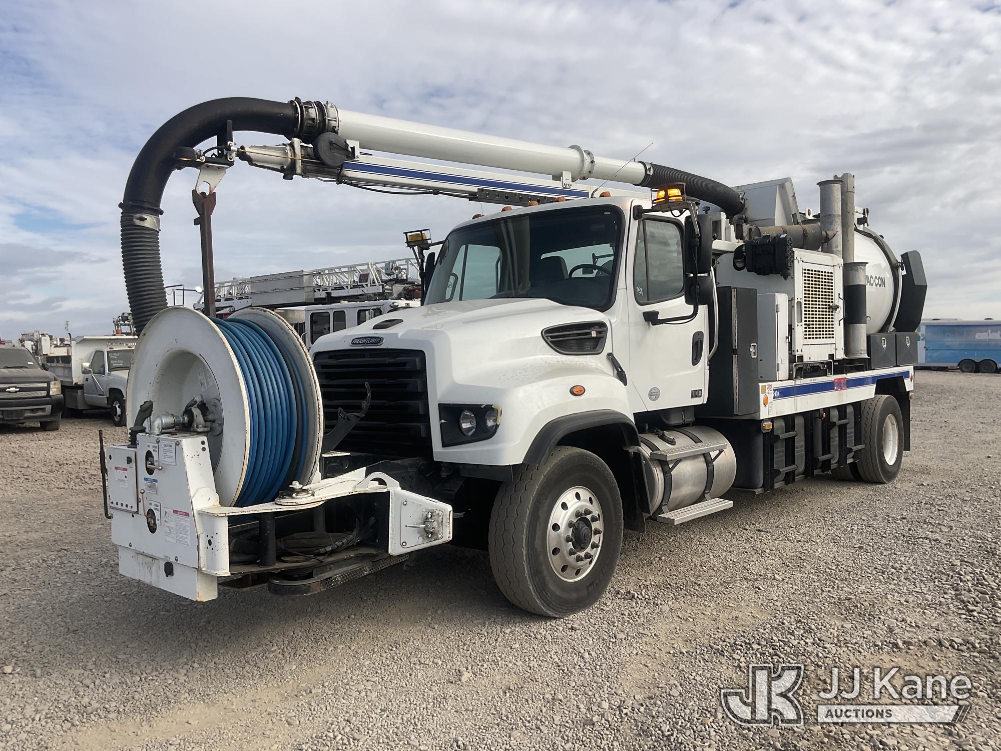 2014 Freightliner 114SD