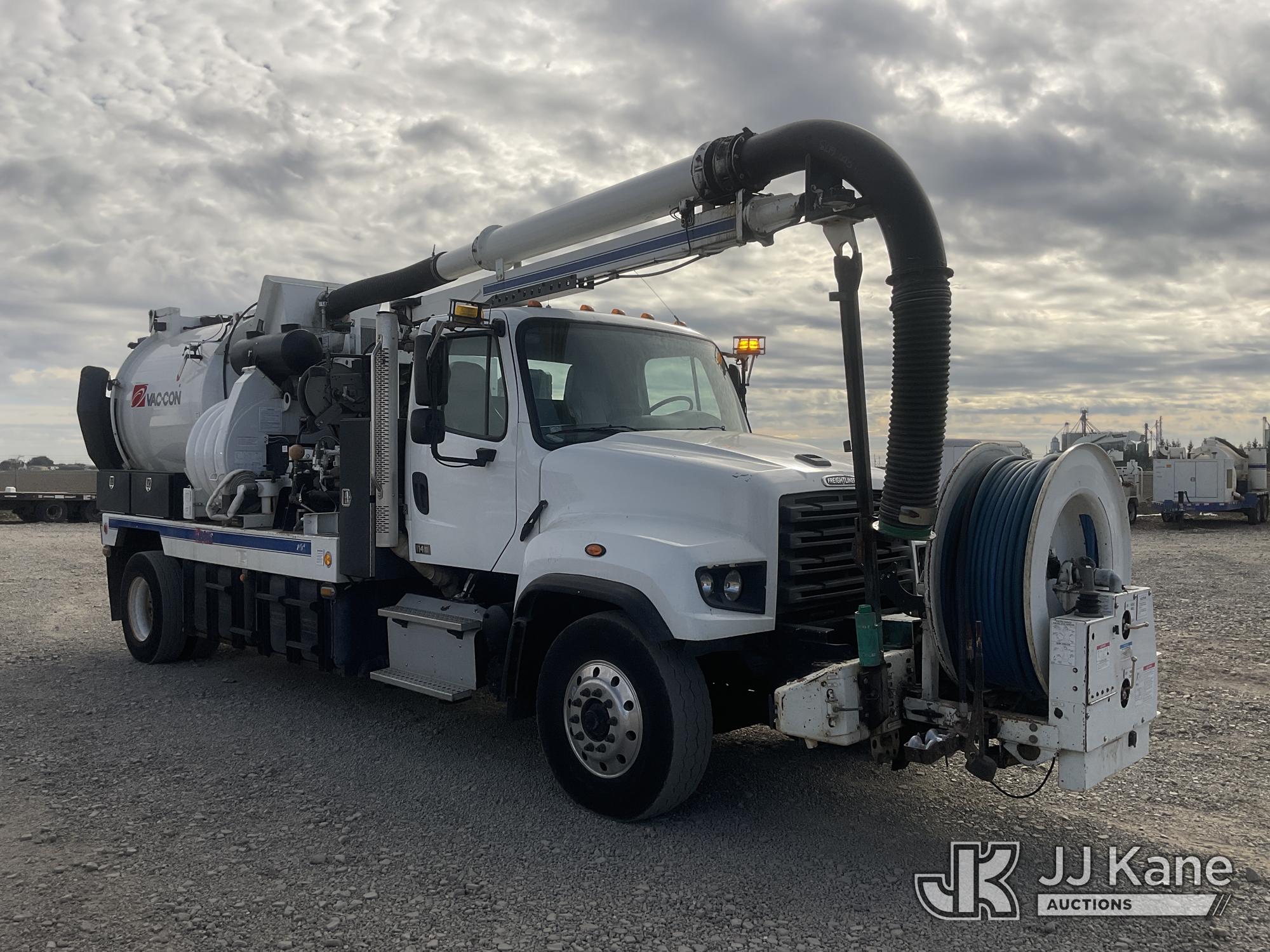2014 Freightliner 114SD