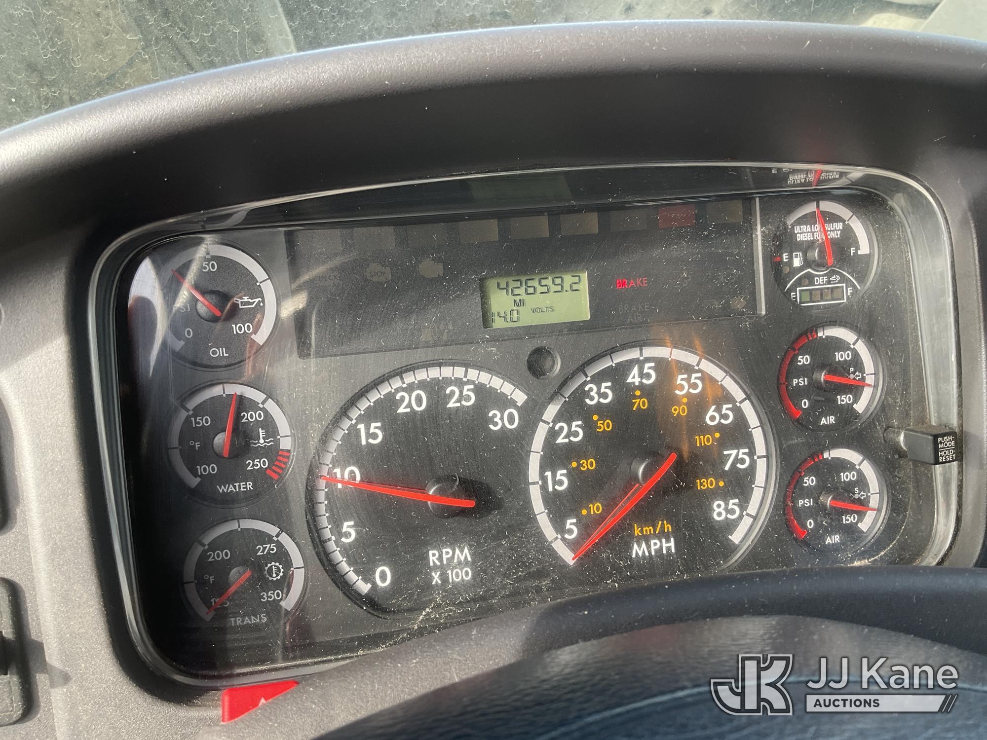 2014 Freightliner 114SD