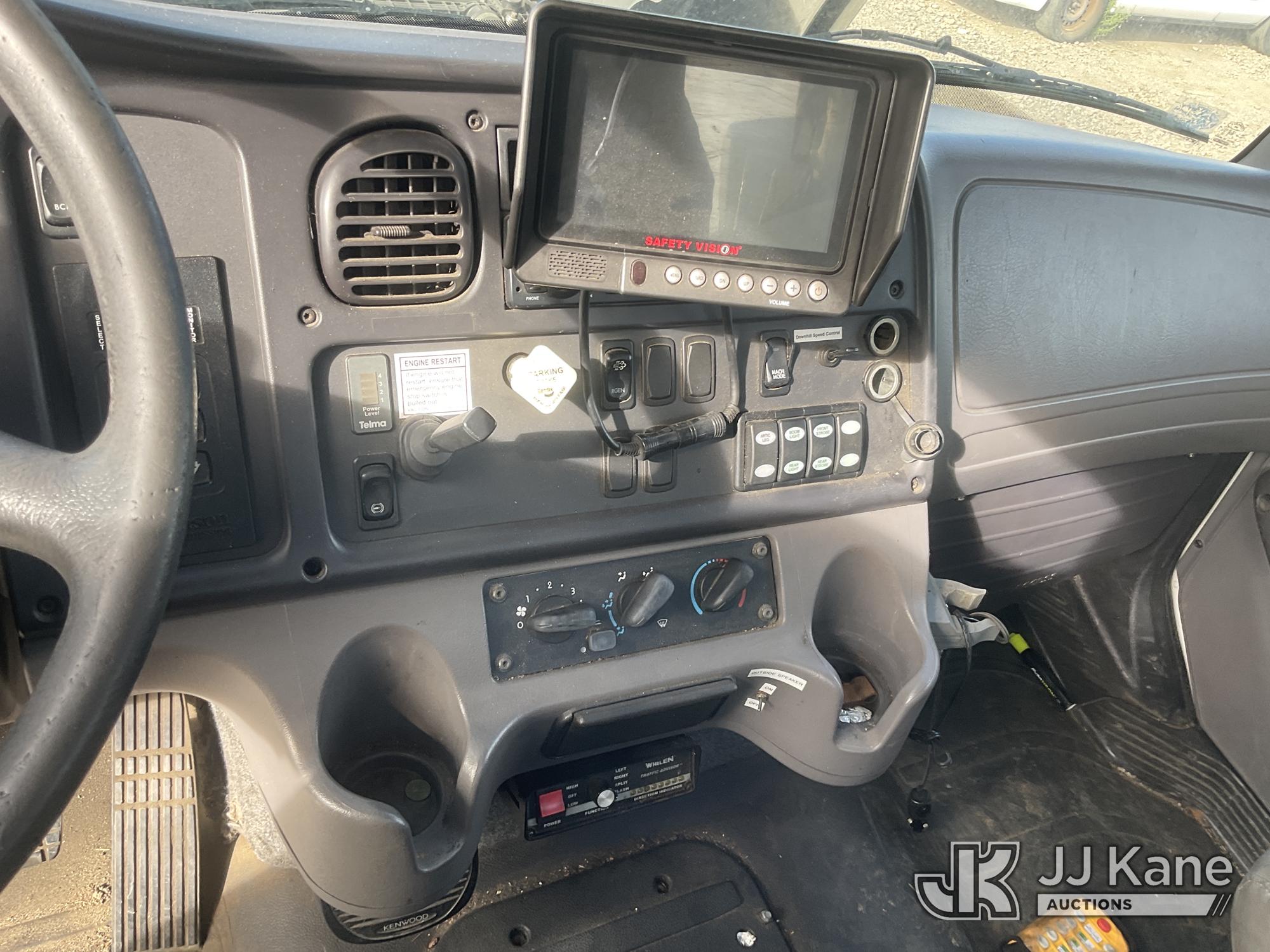 2014 Freightliner 114SD