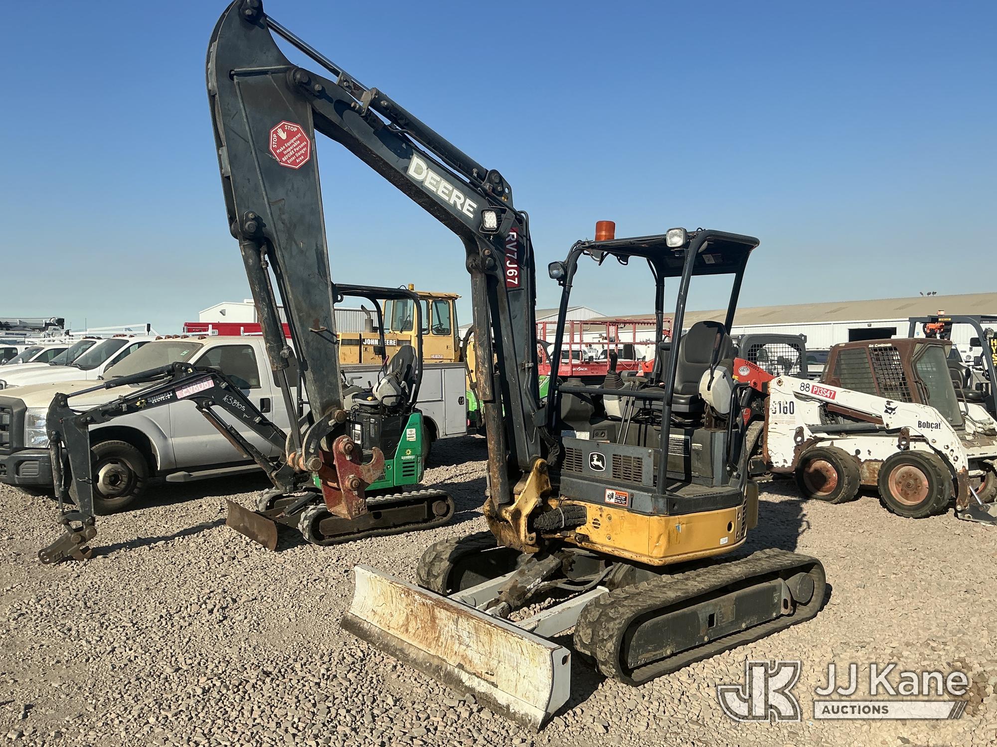 Photo of 2013 John Deere 35D