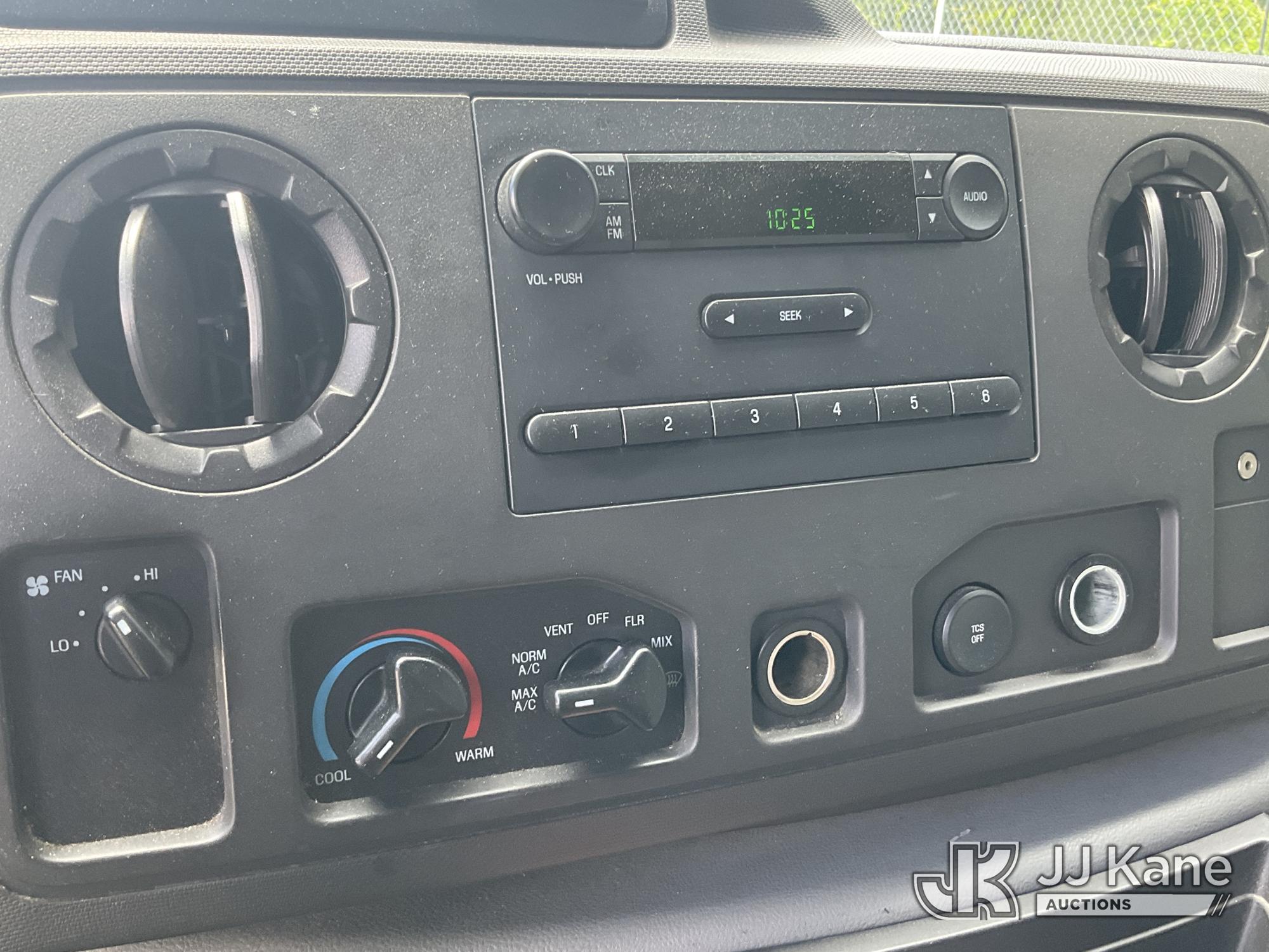 2014 Ford E150
