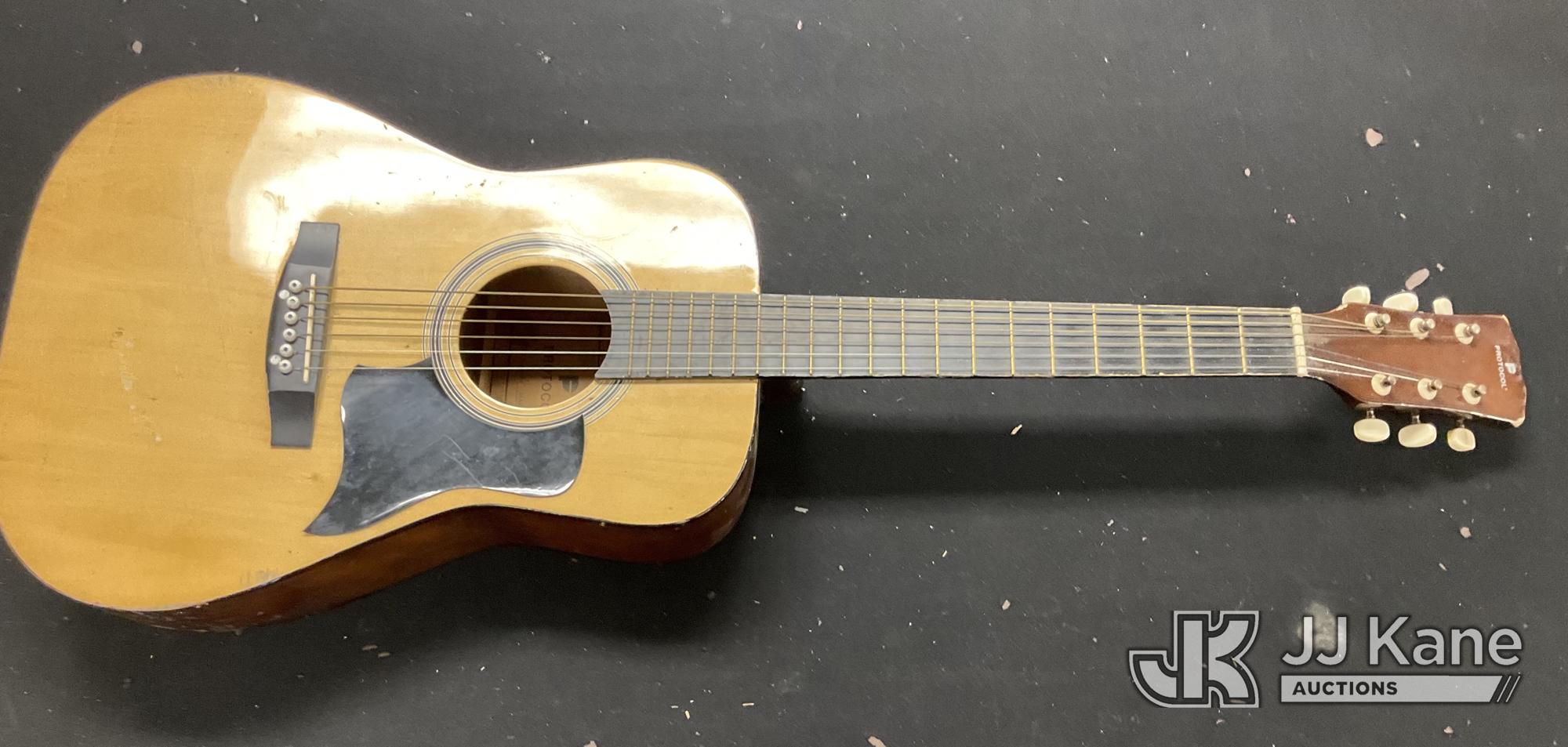 Acoustic Guitar (Used) NOTE: This unit is being sold AS IS/WHERE IS via Timed Auction and is located in Jurupa Valley