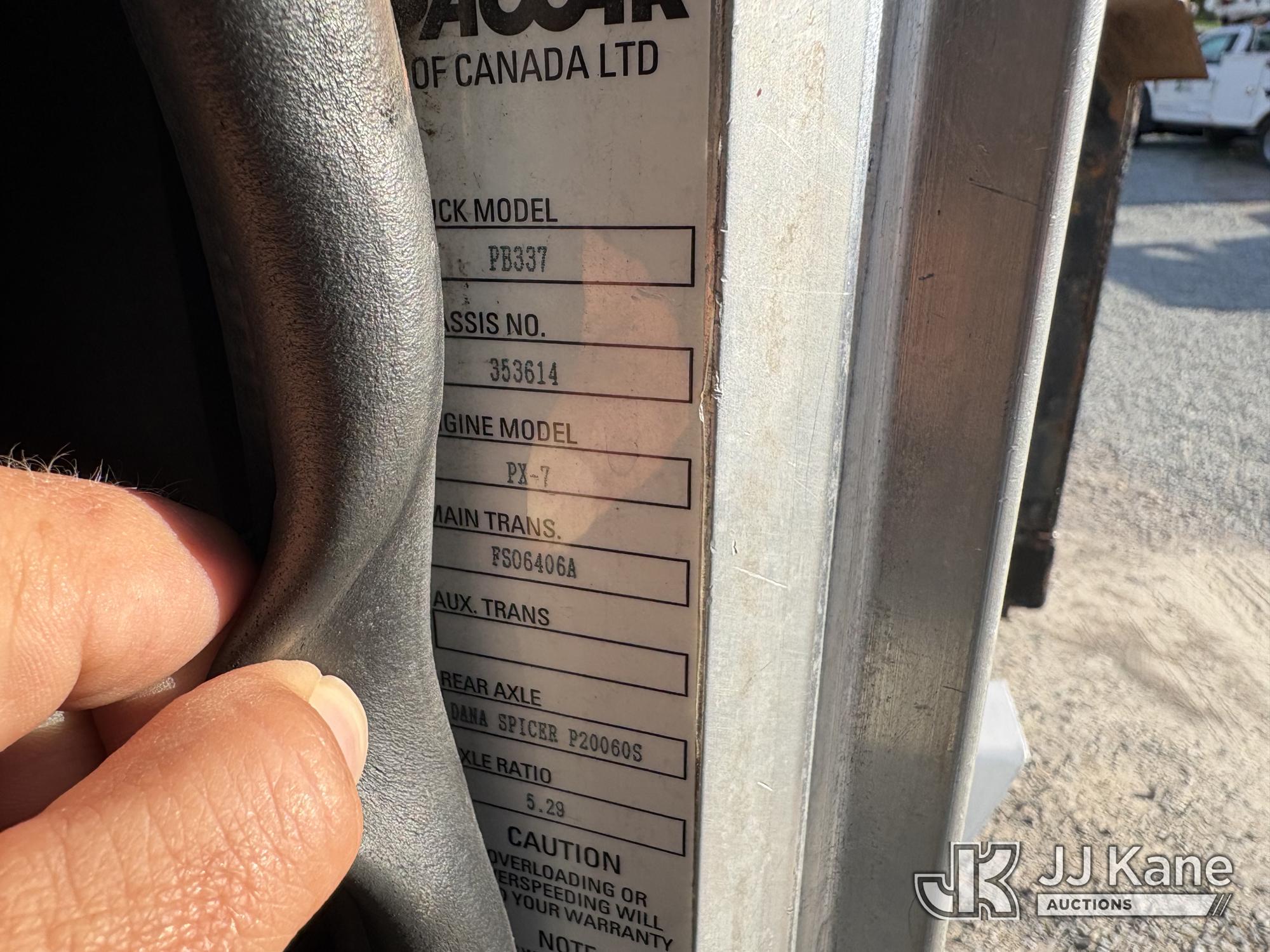 2016 Peterbilt 337 4X4