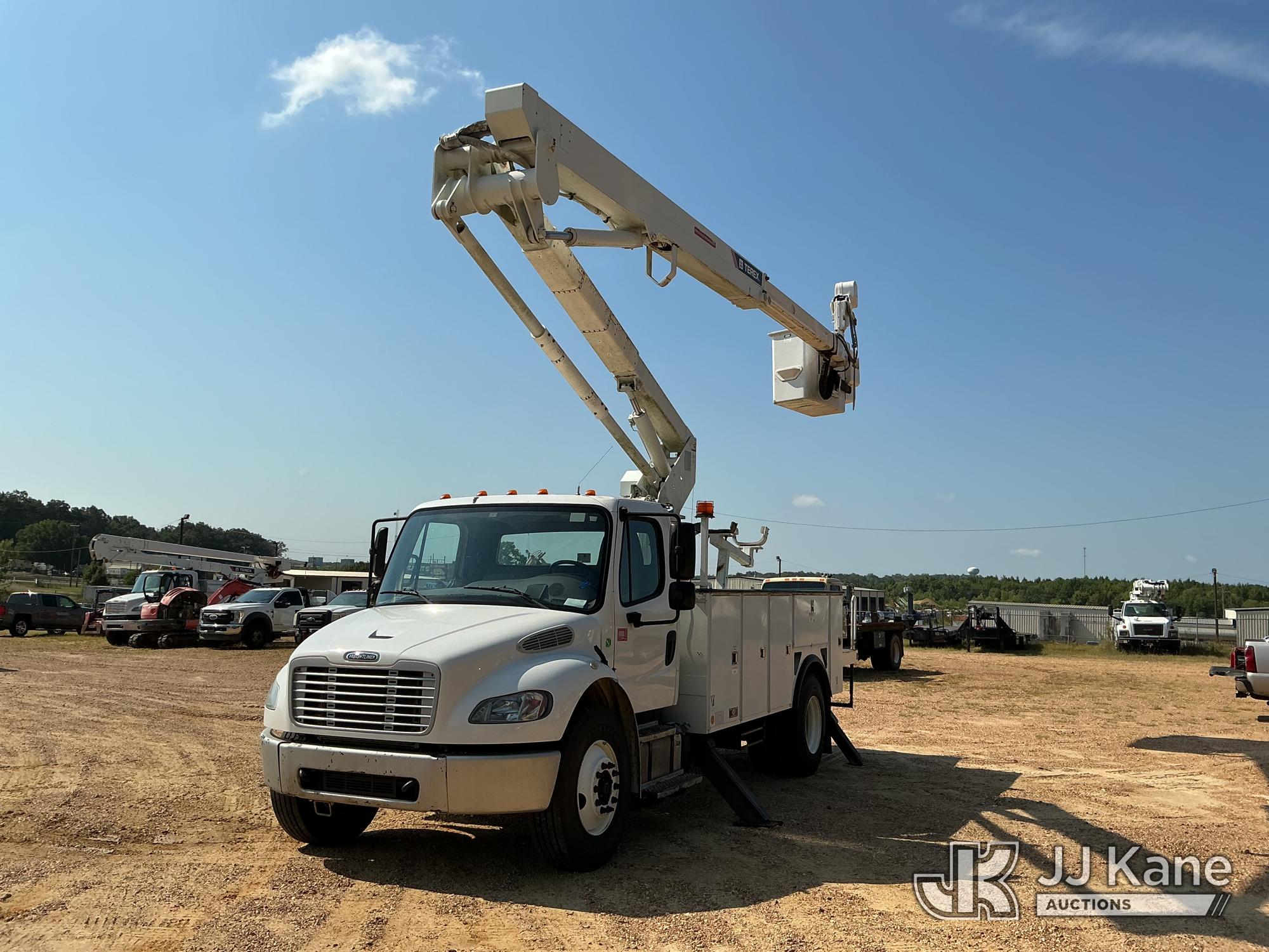 2015 Freightliner M2 106