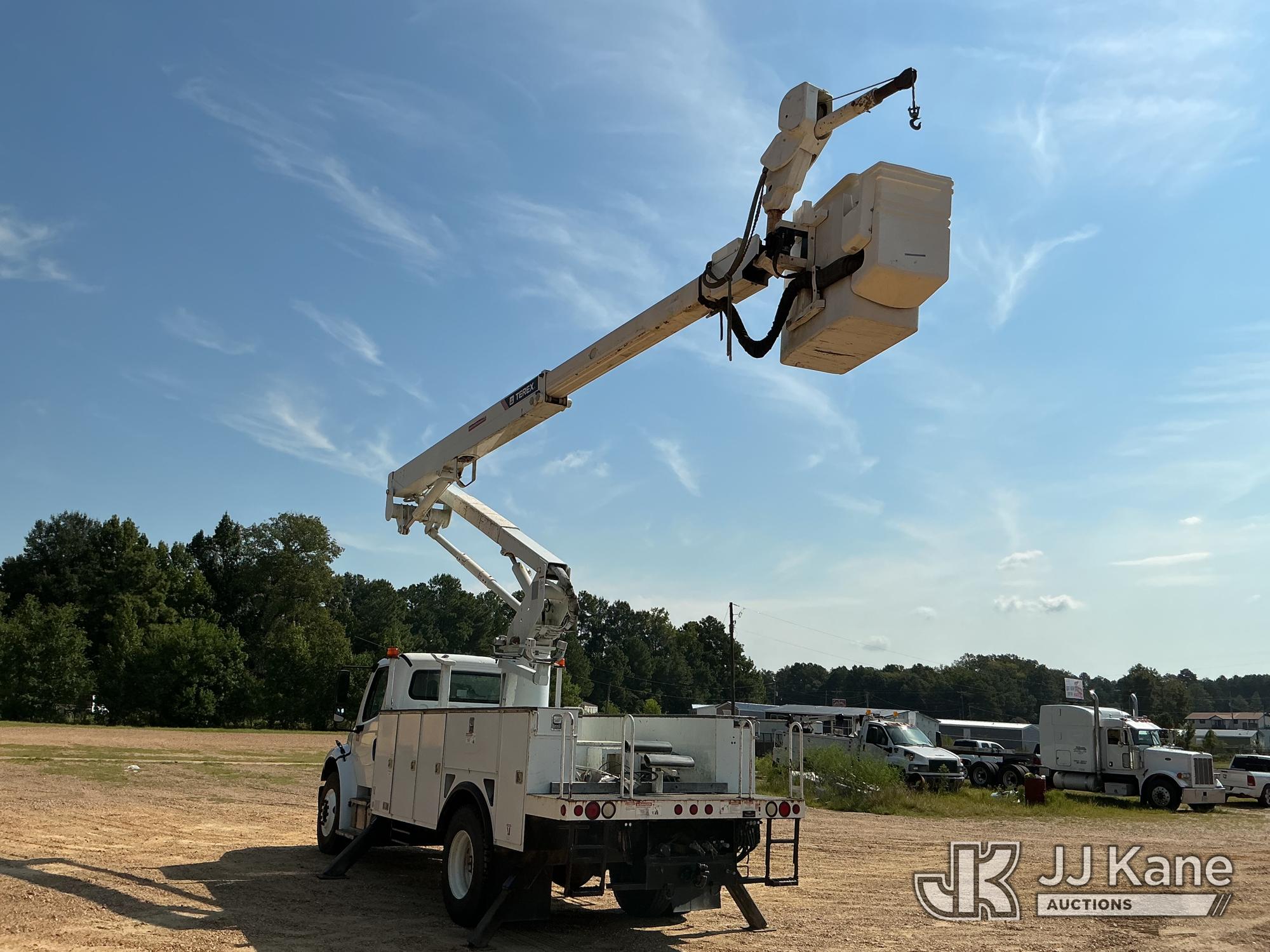 2015 Freightliner M2 106