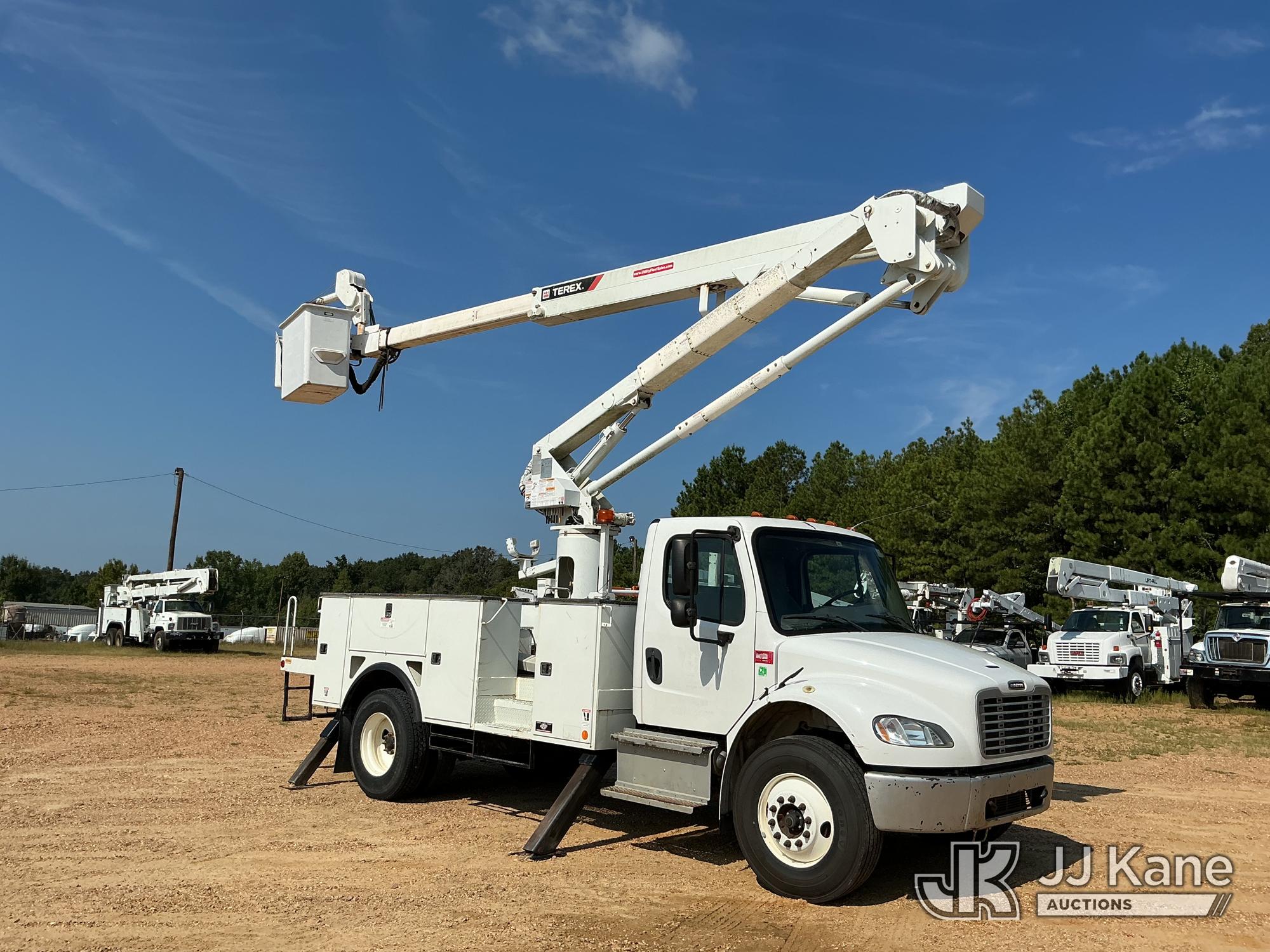 2015 Freightliner M2 106